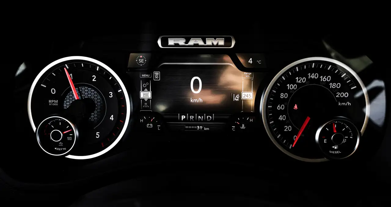 RAM 3500 снимка RAM 3500