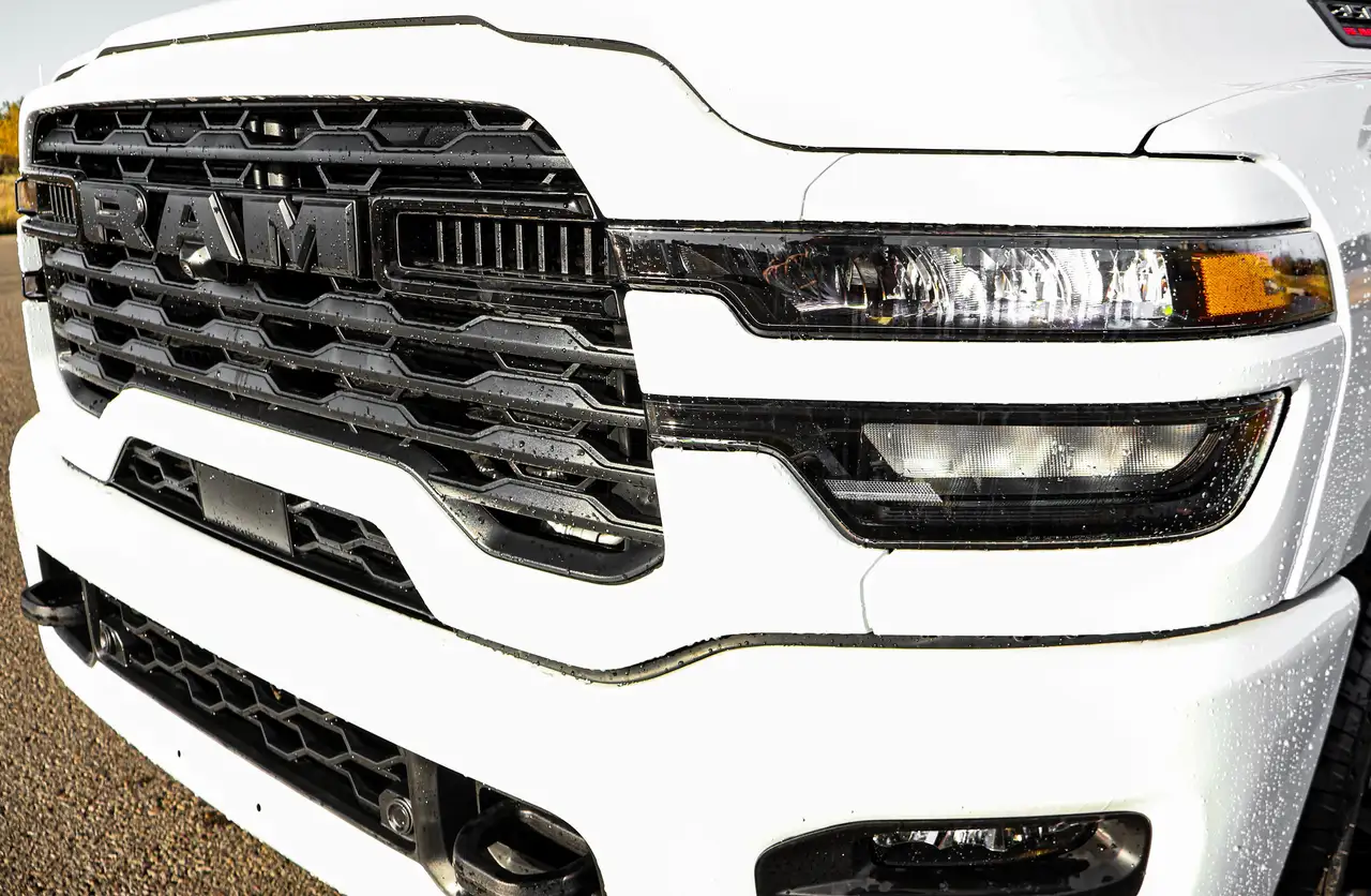 RAM 3500 снимка RAM 3500