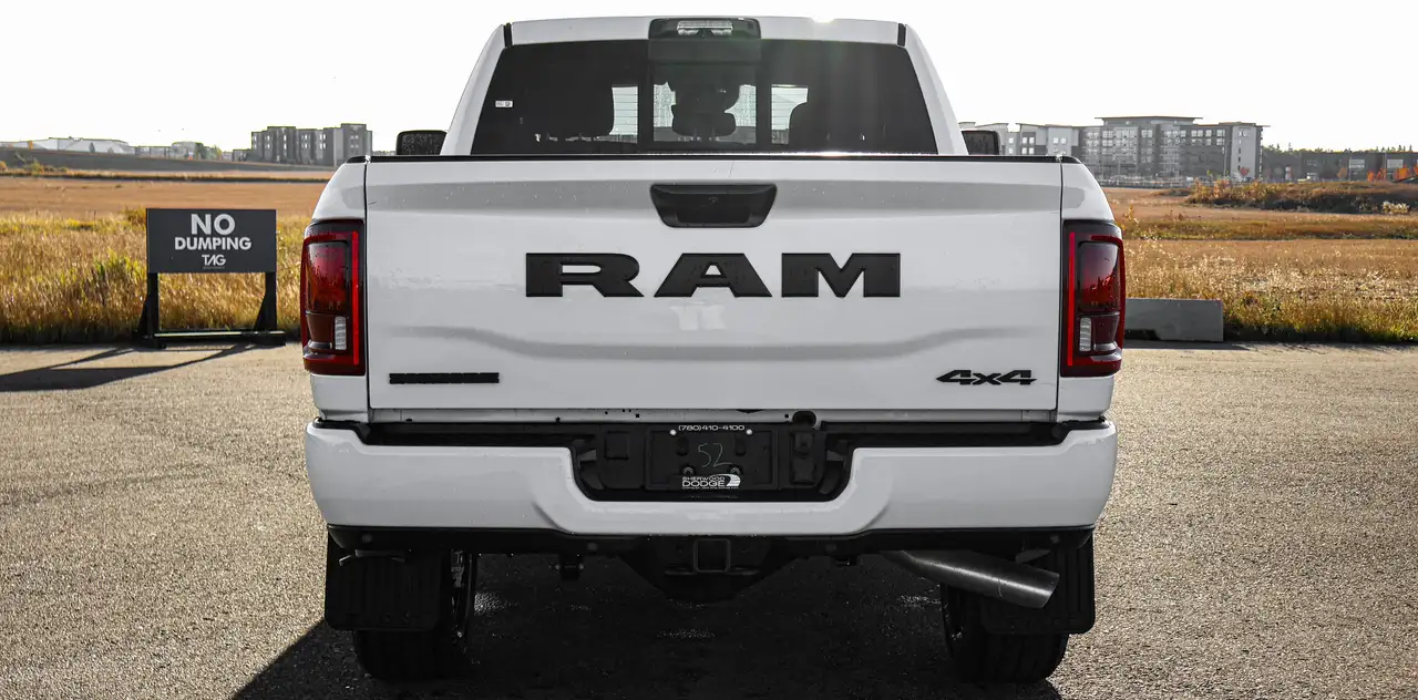 RAM 3500 снимка RAM 3500