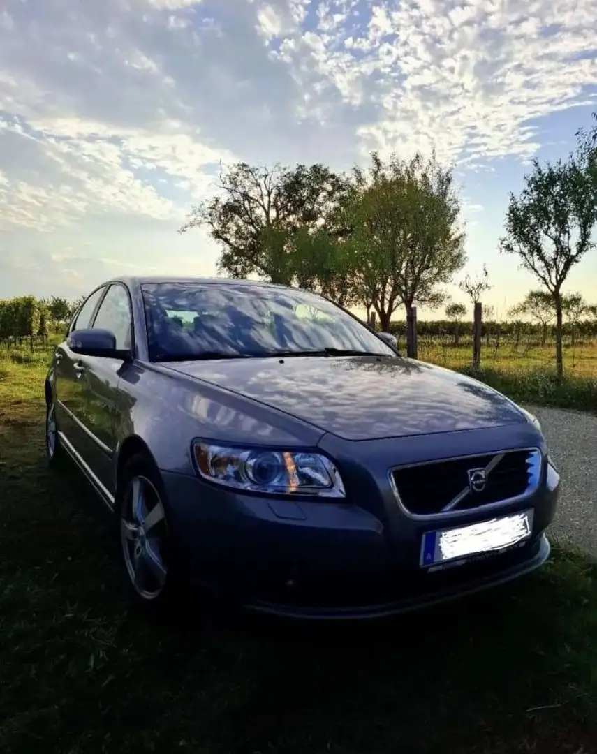 Volvo S40 2,4 5Zyl. 103Kw Momentum - 1