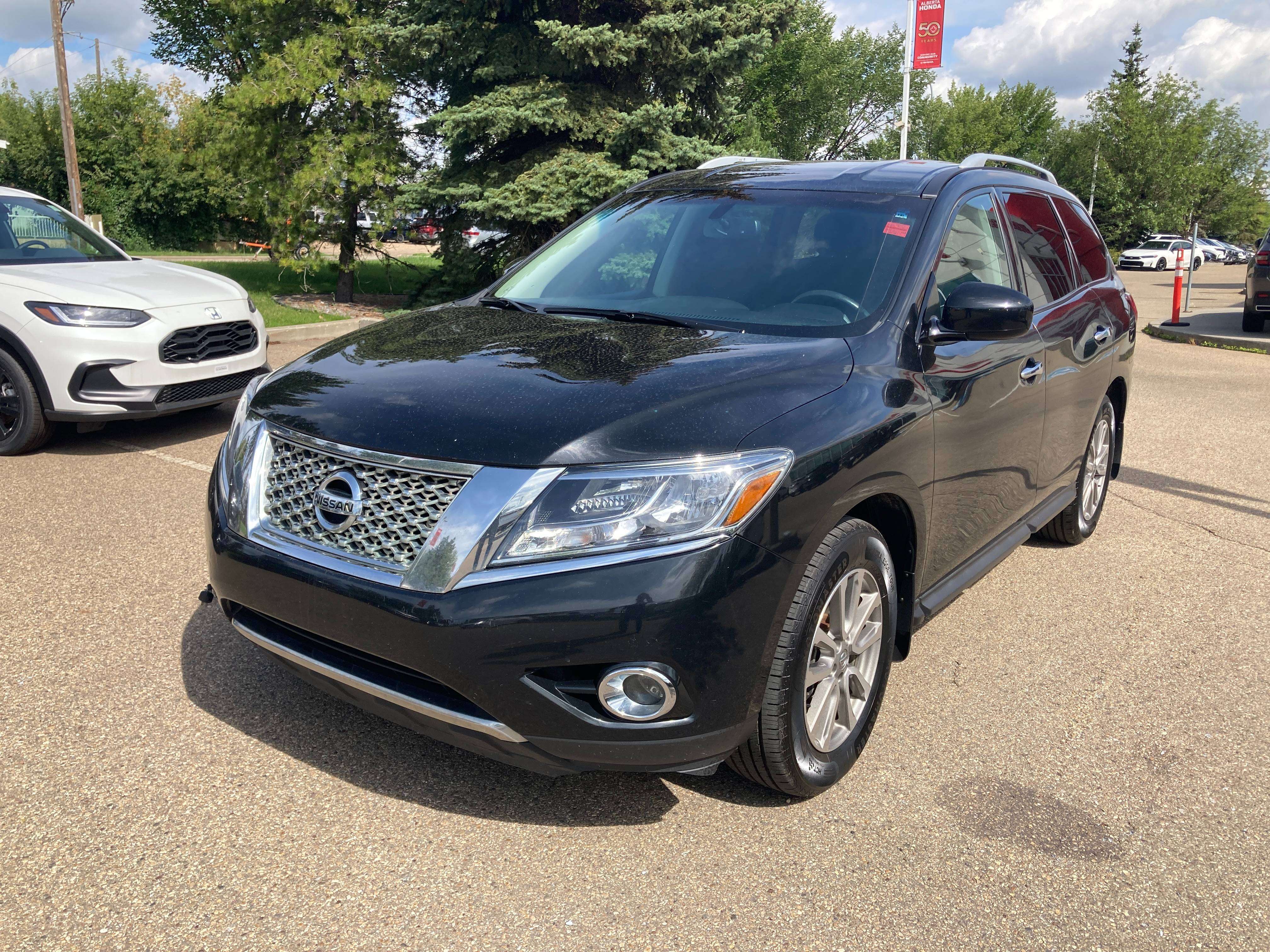 used 2015 Nissan Pathfinder car, priced at $14,900