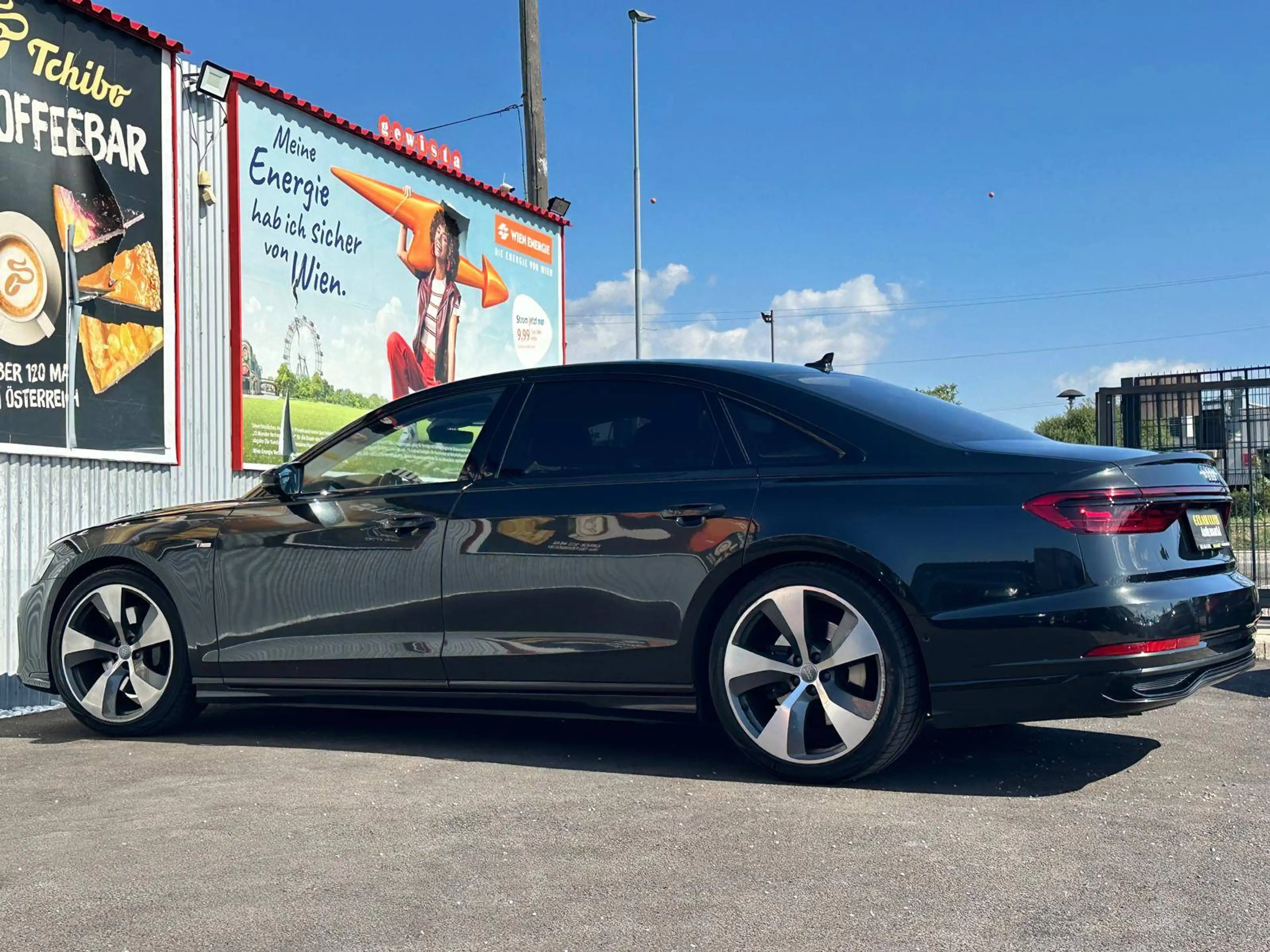 Audi A8 55 TFSI S-Line Lang Quattro *NP ca.180K*Finanzierung* — photo 6