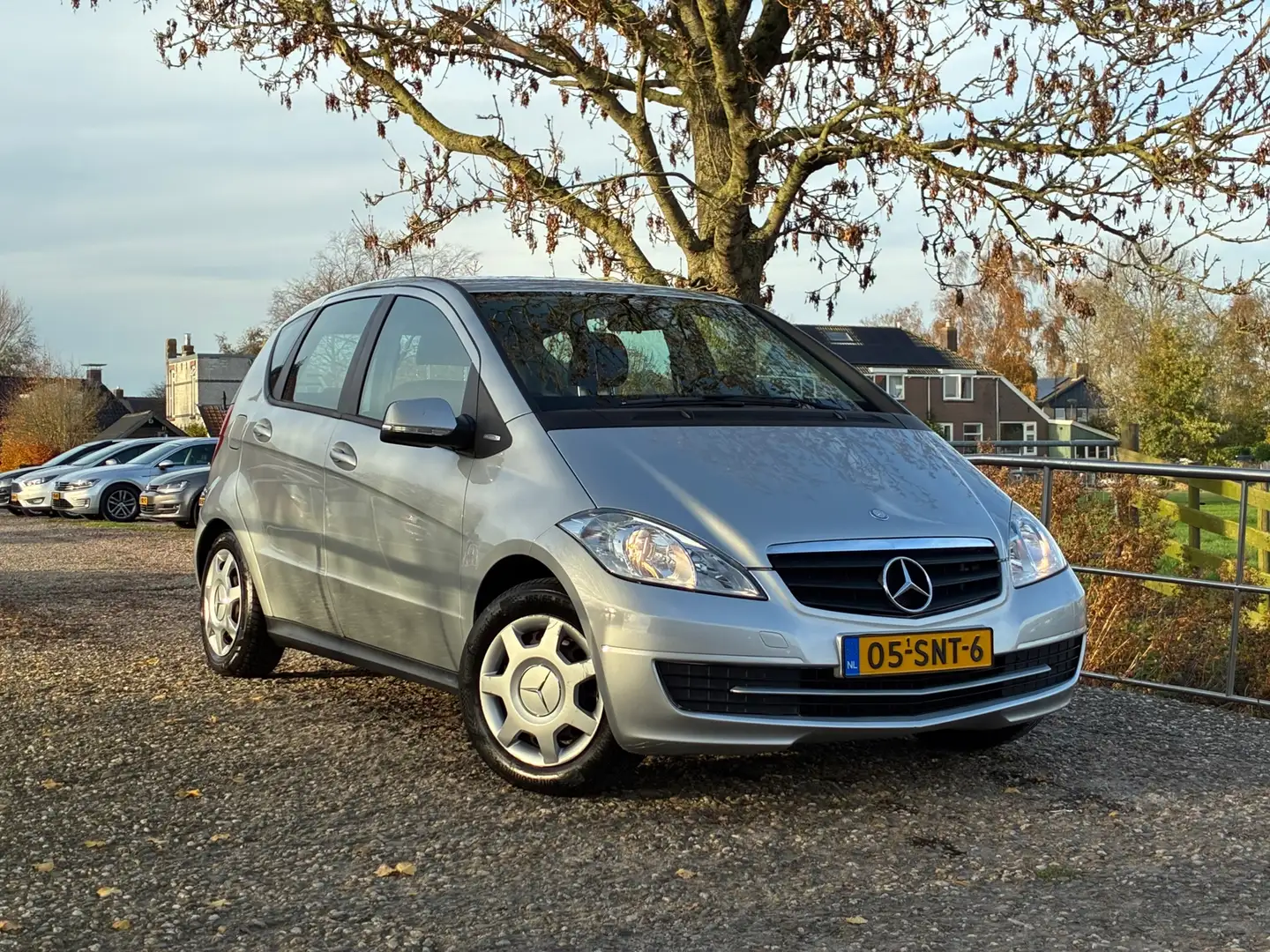 Mercedes-Benz A 160 BlueEFFICIENCY Business Class | Airco + 5-DRS Nu € Grijs - 1