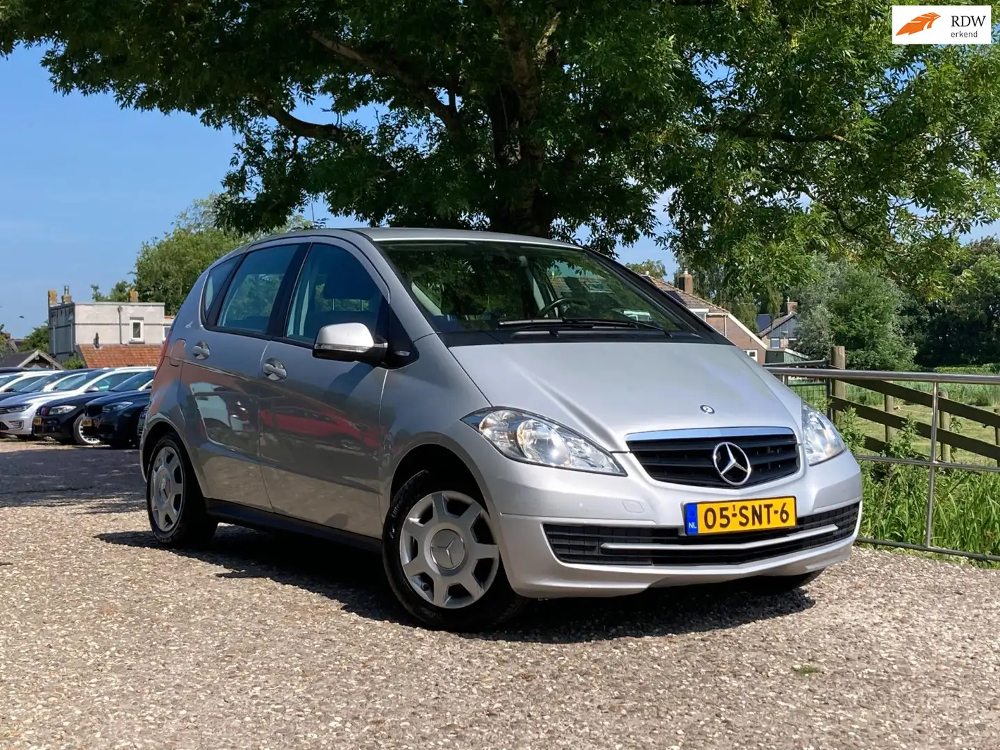 Mercedes-Benz A 160 BlueEFFICIENCY Business Class | Airco + 5-DRS Nu € Grijs - 1