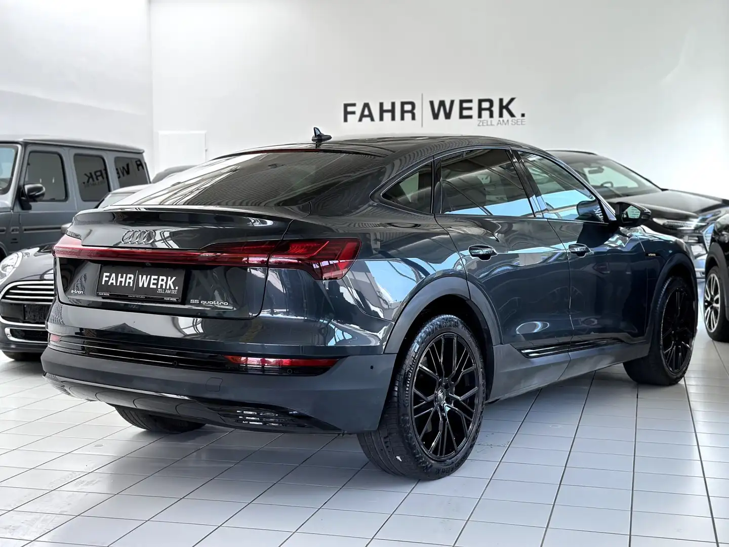 Audi e-tron SB 55 quattro 95kWh Business Grau - 2