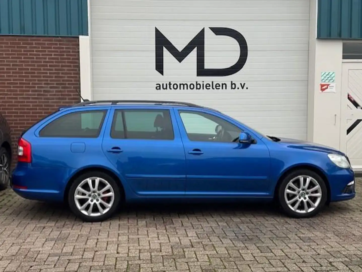 Skoda Octavia Combi 2.0 TFSI RS - DSG - Perfect onderhouden Blau - 2