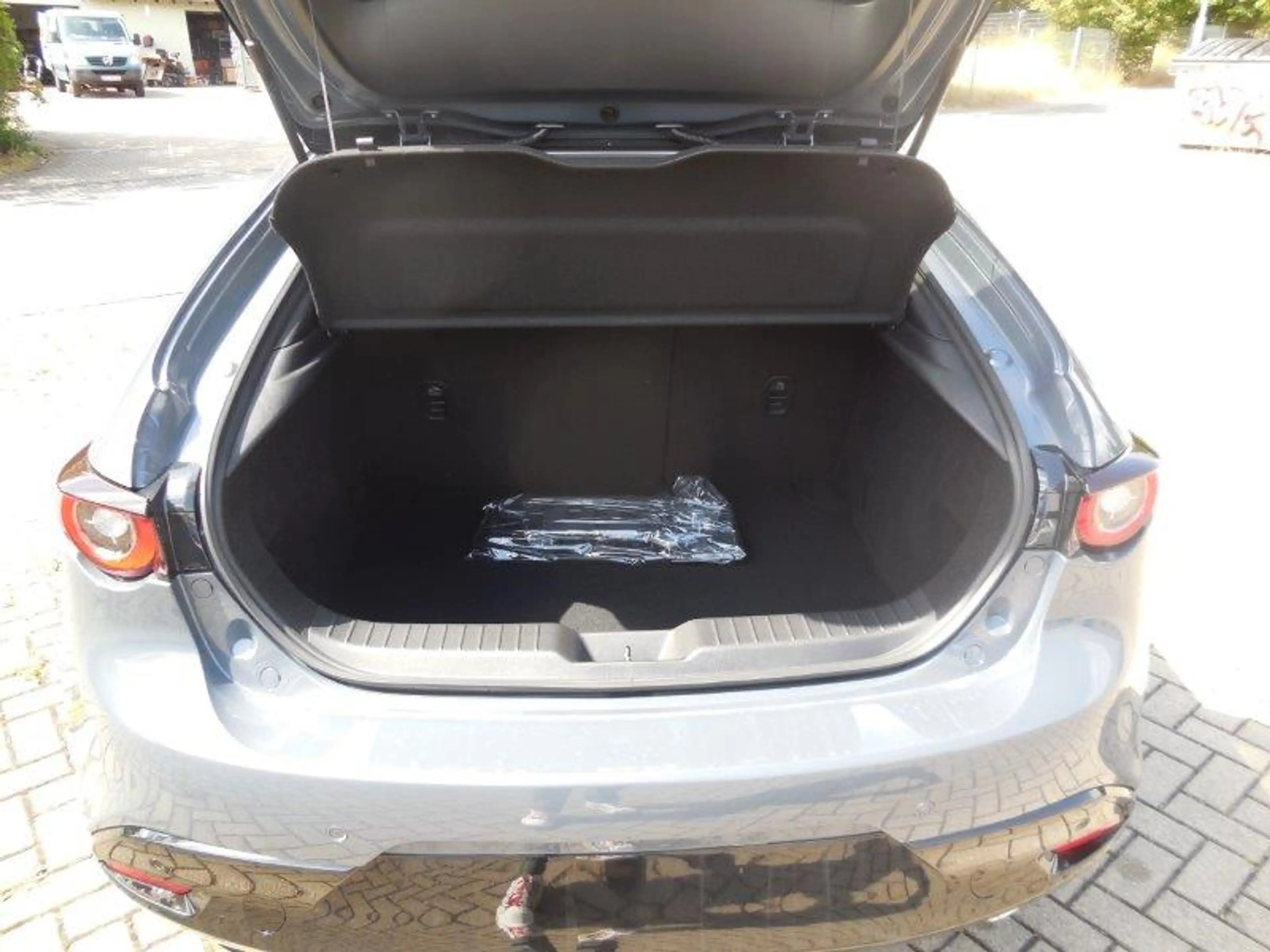 Mazda 3 2.5 e-SKYACTIV G 140PS HOMURA...Voll-LED, Sitzheiz — photo 11