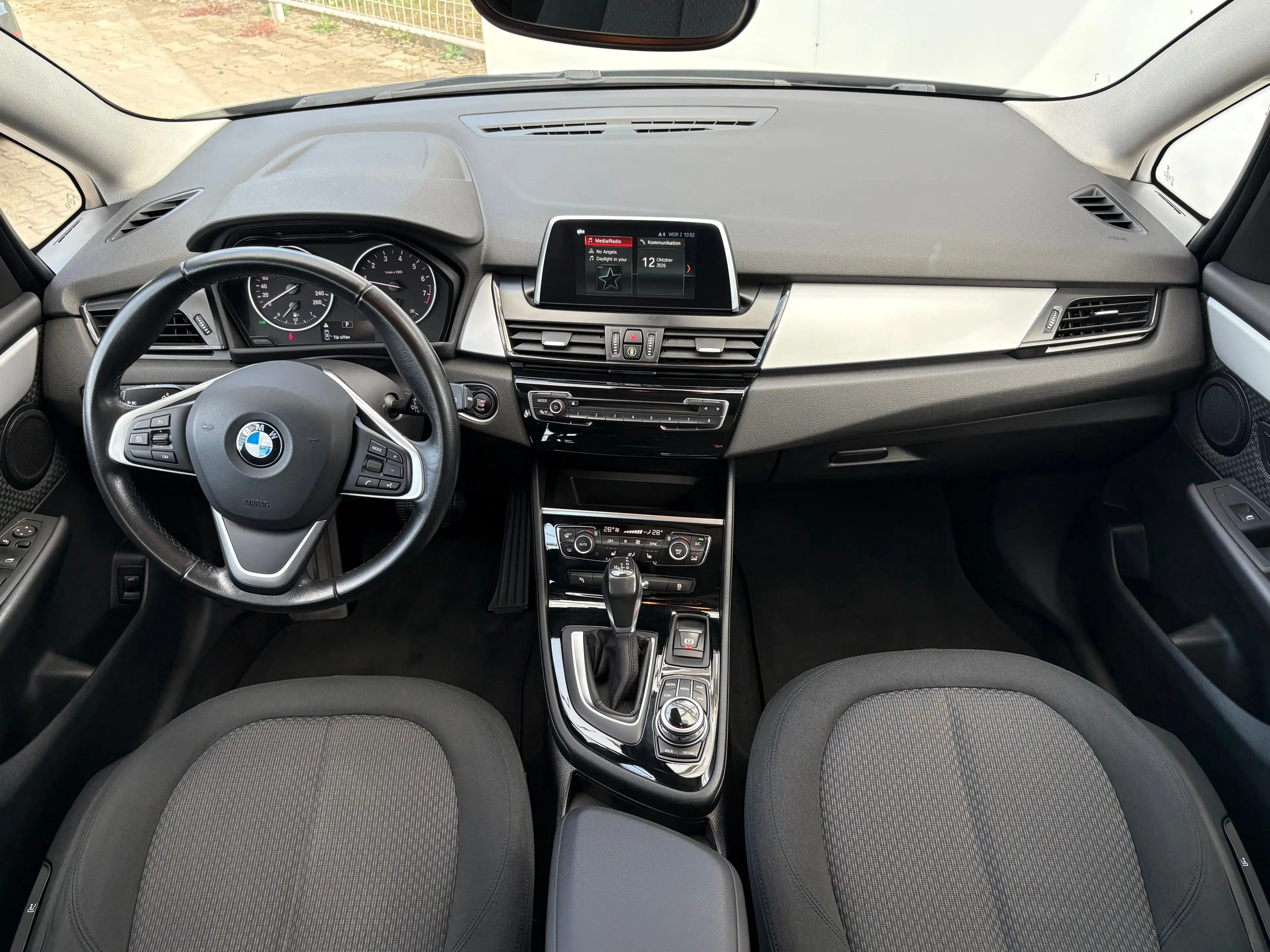 BMW 220 Gran Tourer 220 i Advantage 1.HAND*LED*NAVI*PANODACH*AHK*GEPFLEGT — photo 17