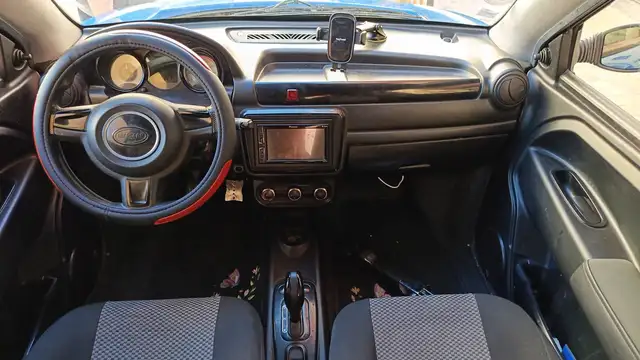 Microcar M.go view 11
