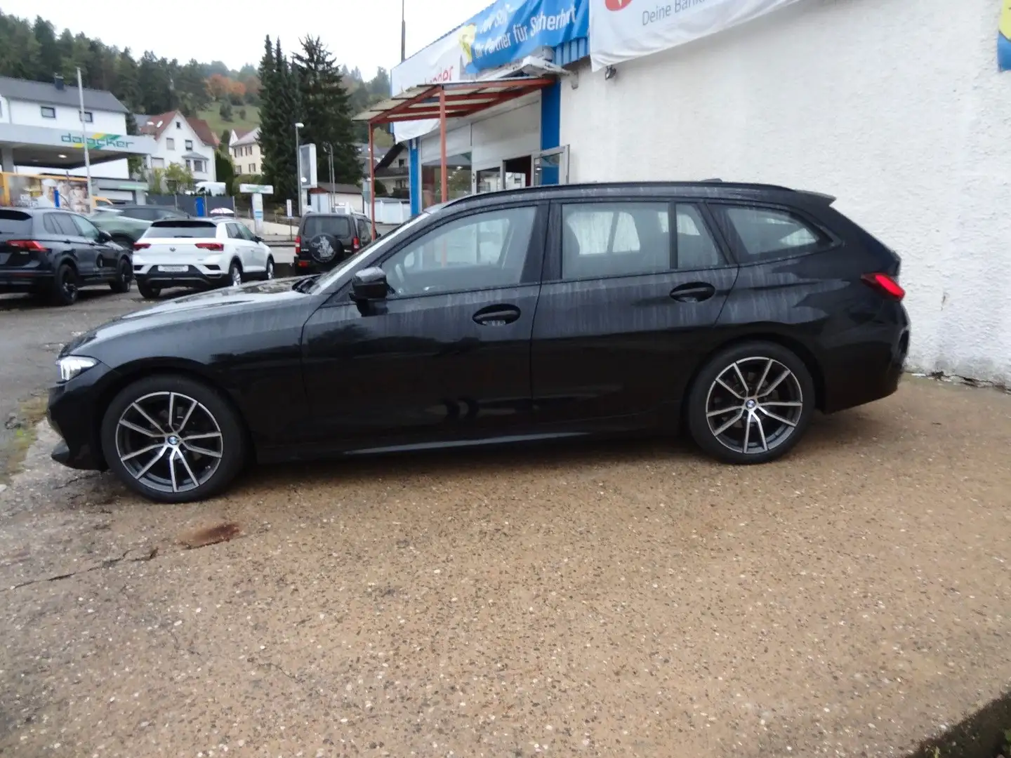 BMW 318 d/Curved-Display/1.Hd/150PS/Navi/PDC/ Schwarz - 2