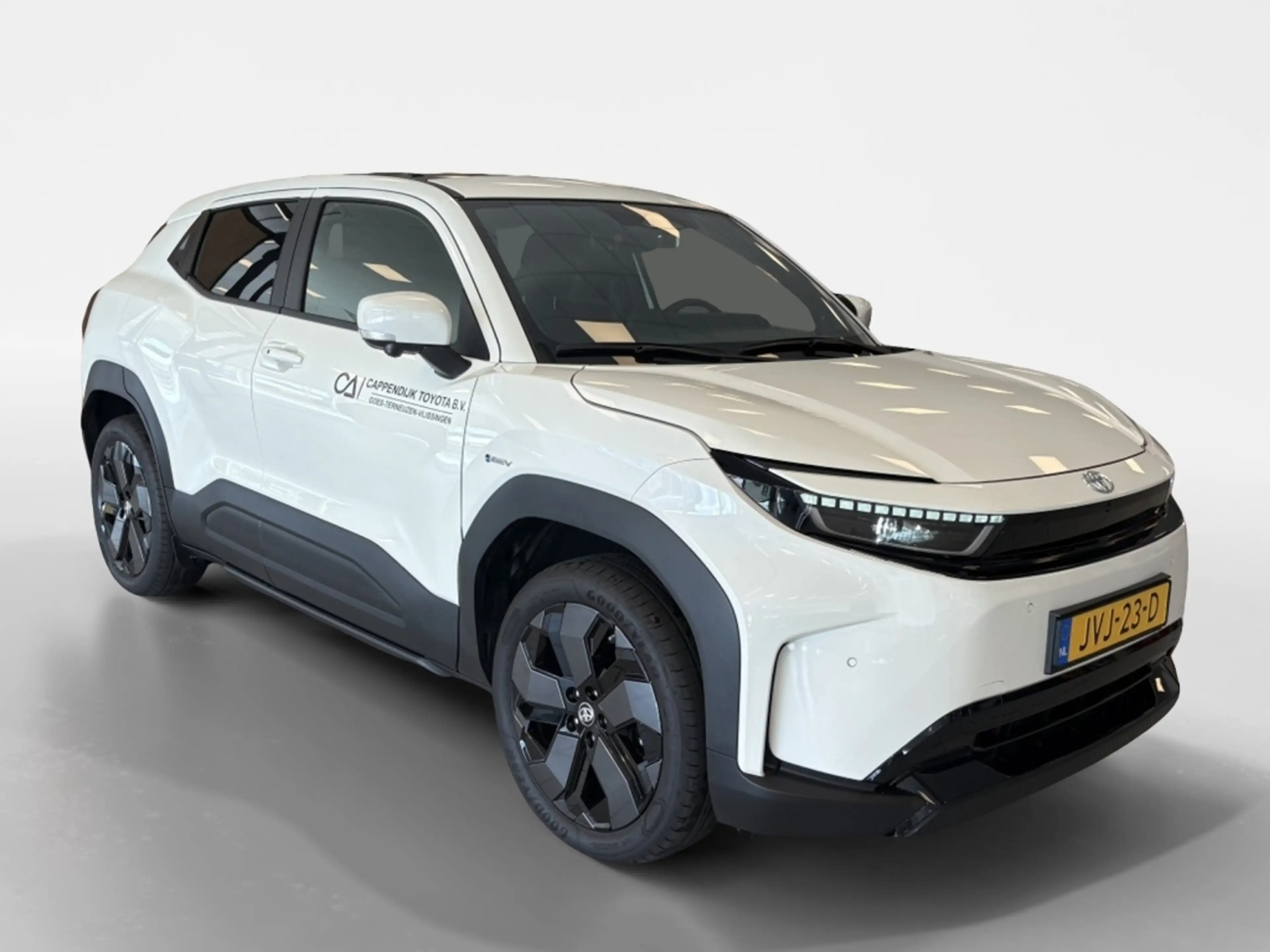 Toyota Urban Cruiser Executive 61 kWh | PANODAK | JBL | — photo 5