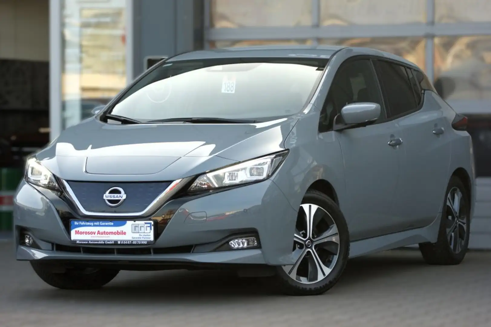 Nissan Leaf 40 kWh Tekna Grijs - 1