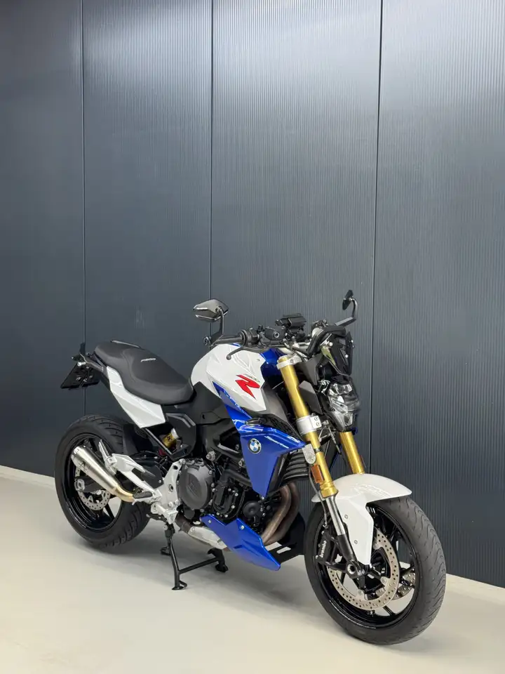 BMW F 900 R