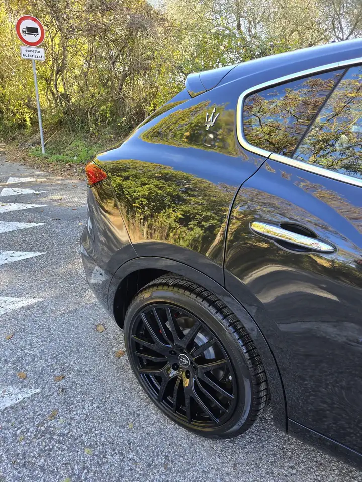 Maserati Levante 2023