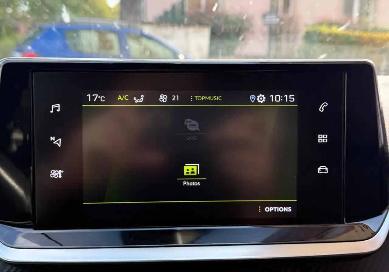 Peugeot 208 208 — photo 26