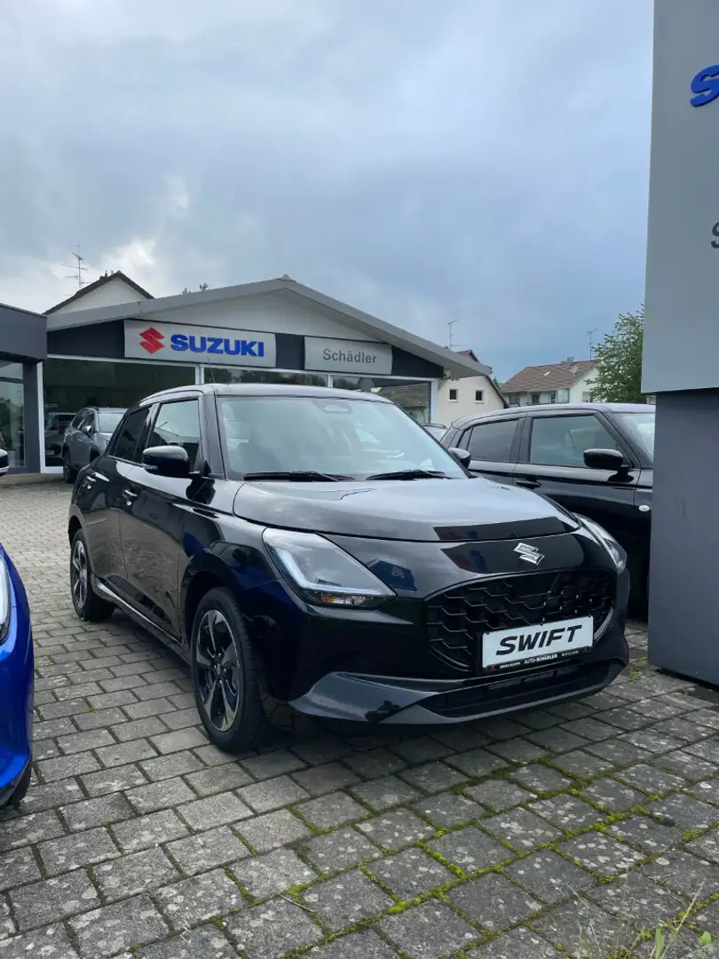 Suzuki Swift Comfort+ Hybrid Schwarz - 1