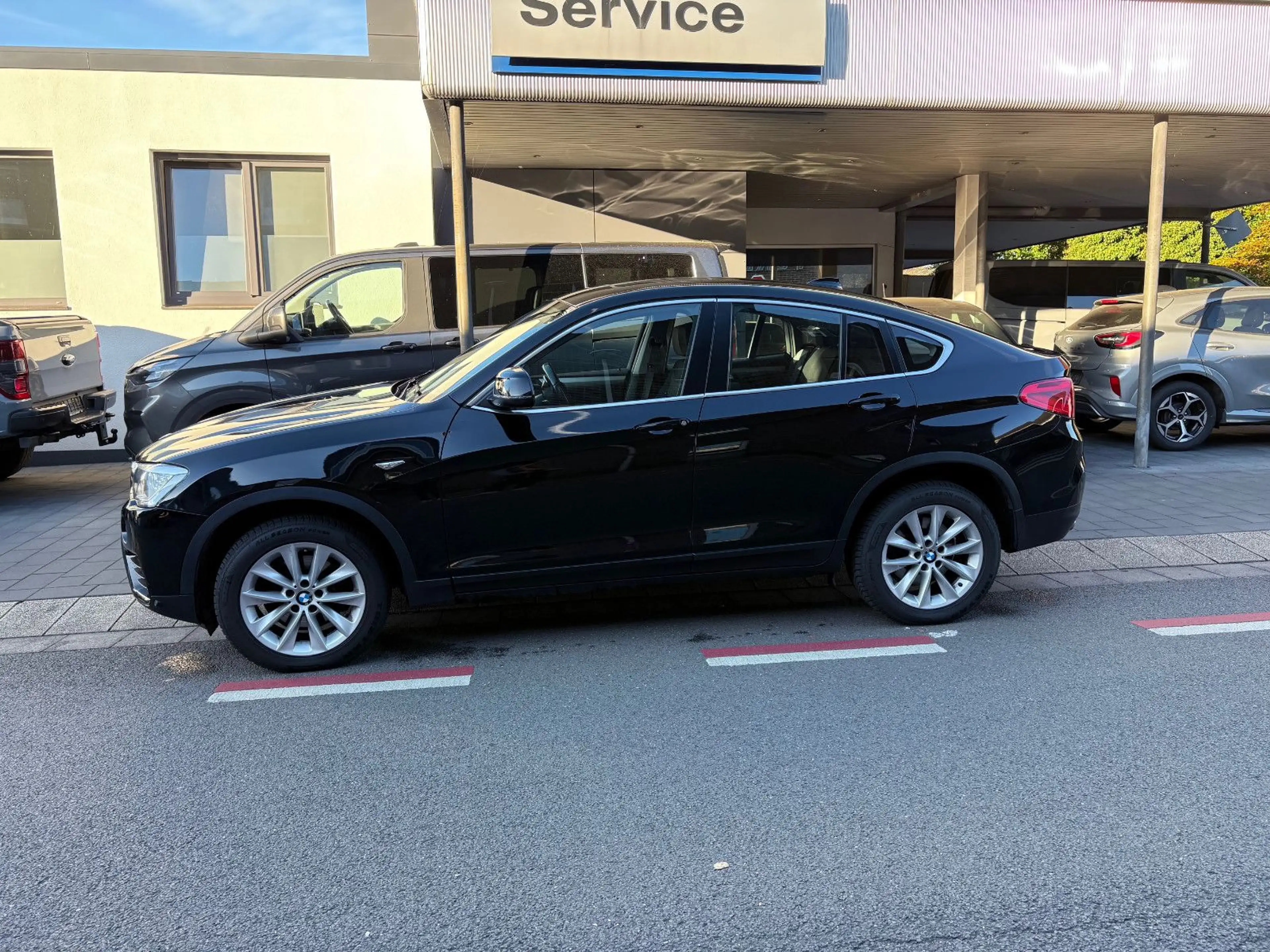 BMW X4 xDrive 20 d-wenig KM!-AUTOMATIK — photo 5