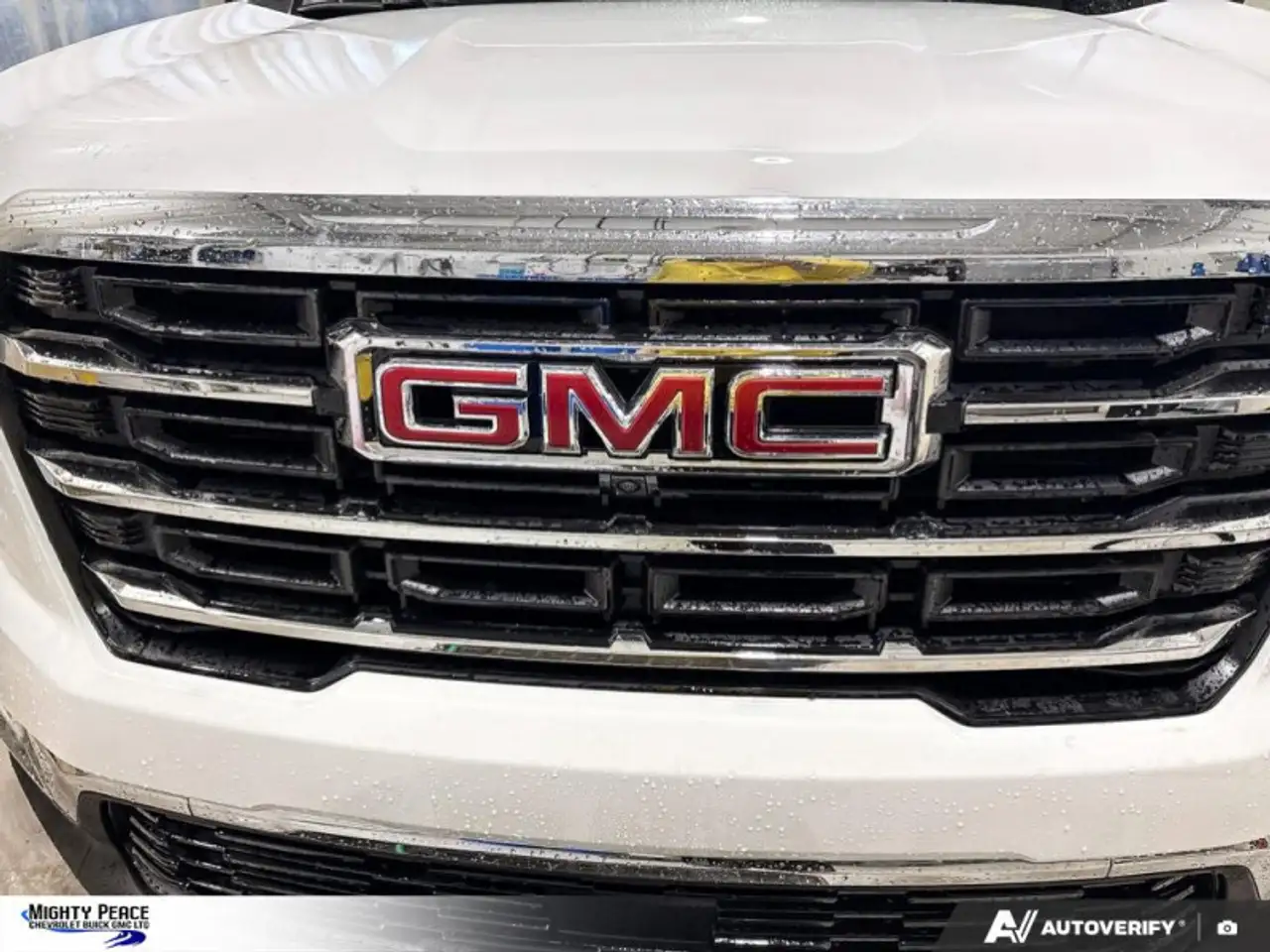 GMC Acadia снимка GMC Acadia