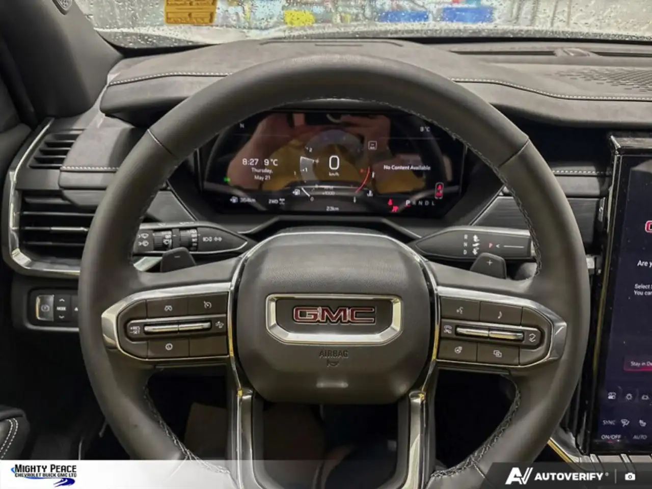 GMC Acadia снимка GMC Acadia