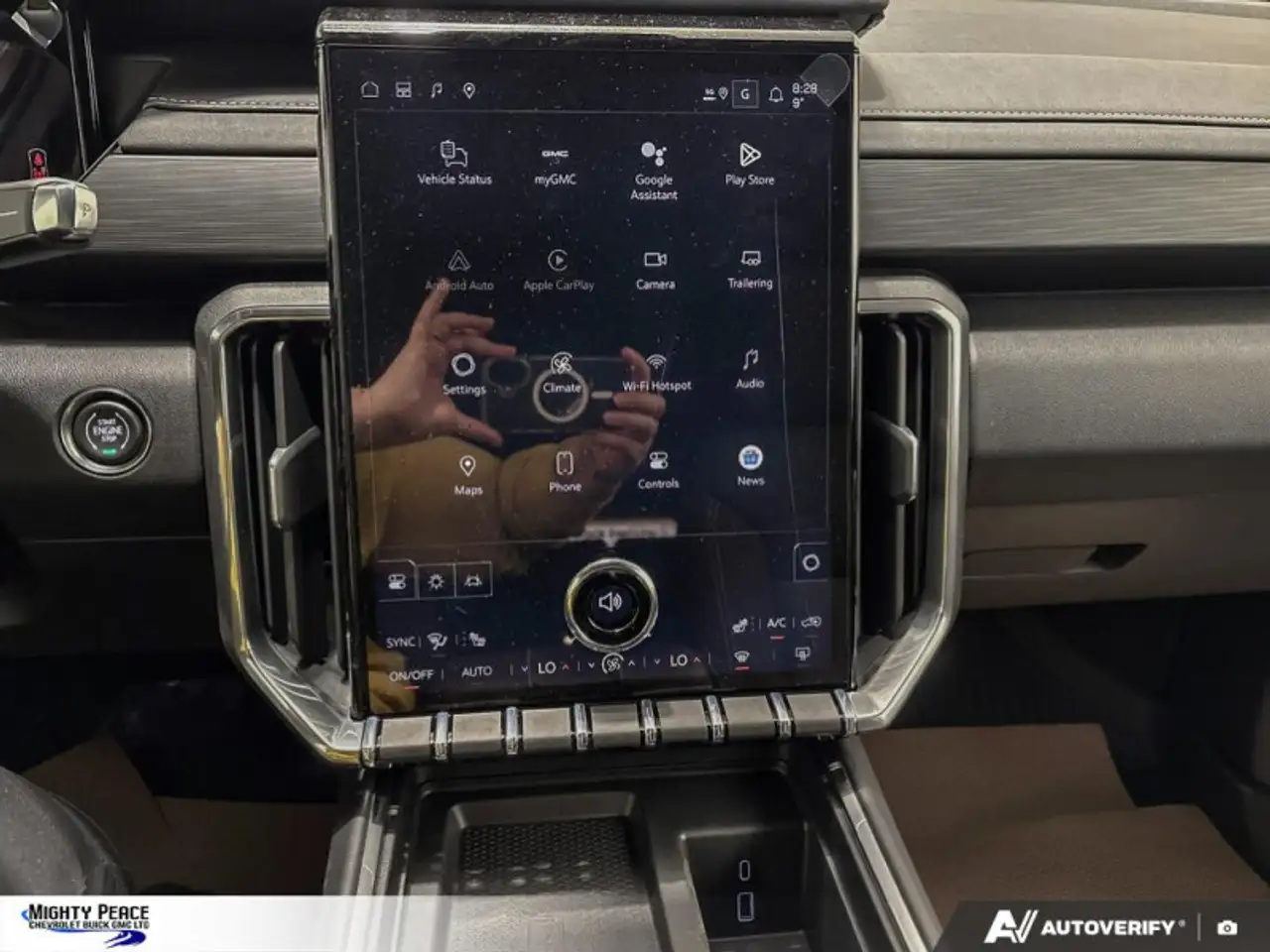 GMC Acadia снимка GMC Acadia