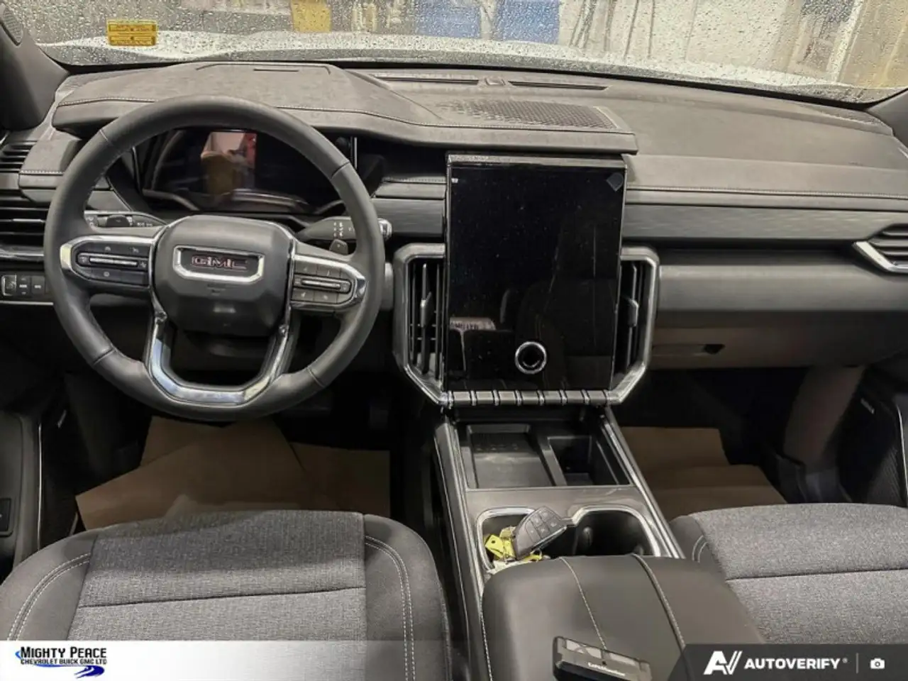 GMC Acadia снимка GMC Acadia