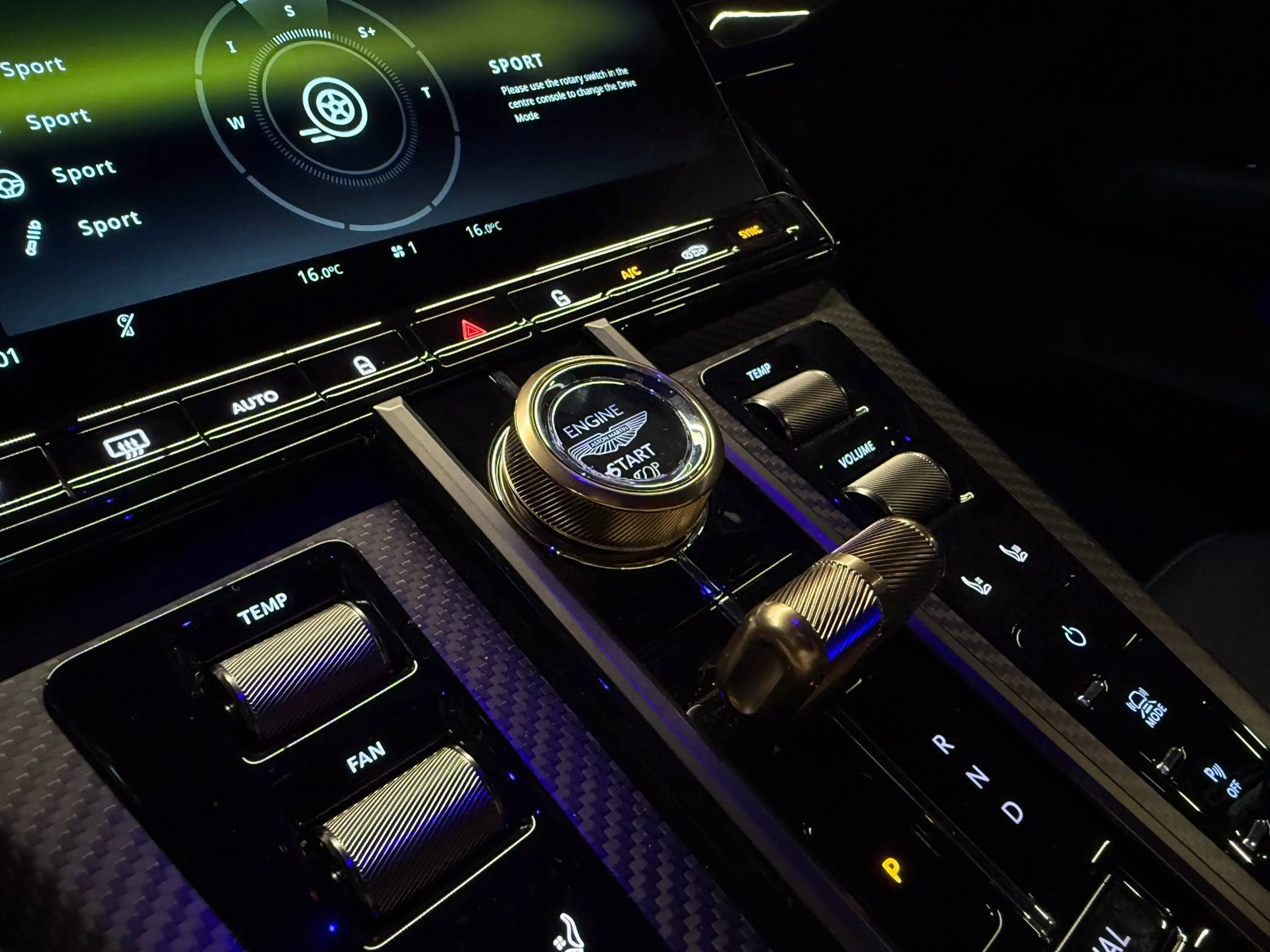 Aston Martin Vantage S Coupe | Exclusive Q Bronze Pack — photo 15
