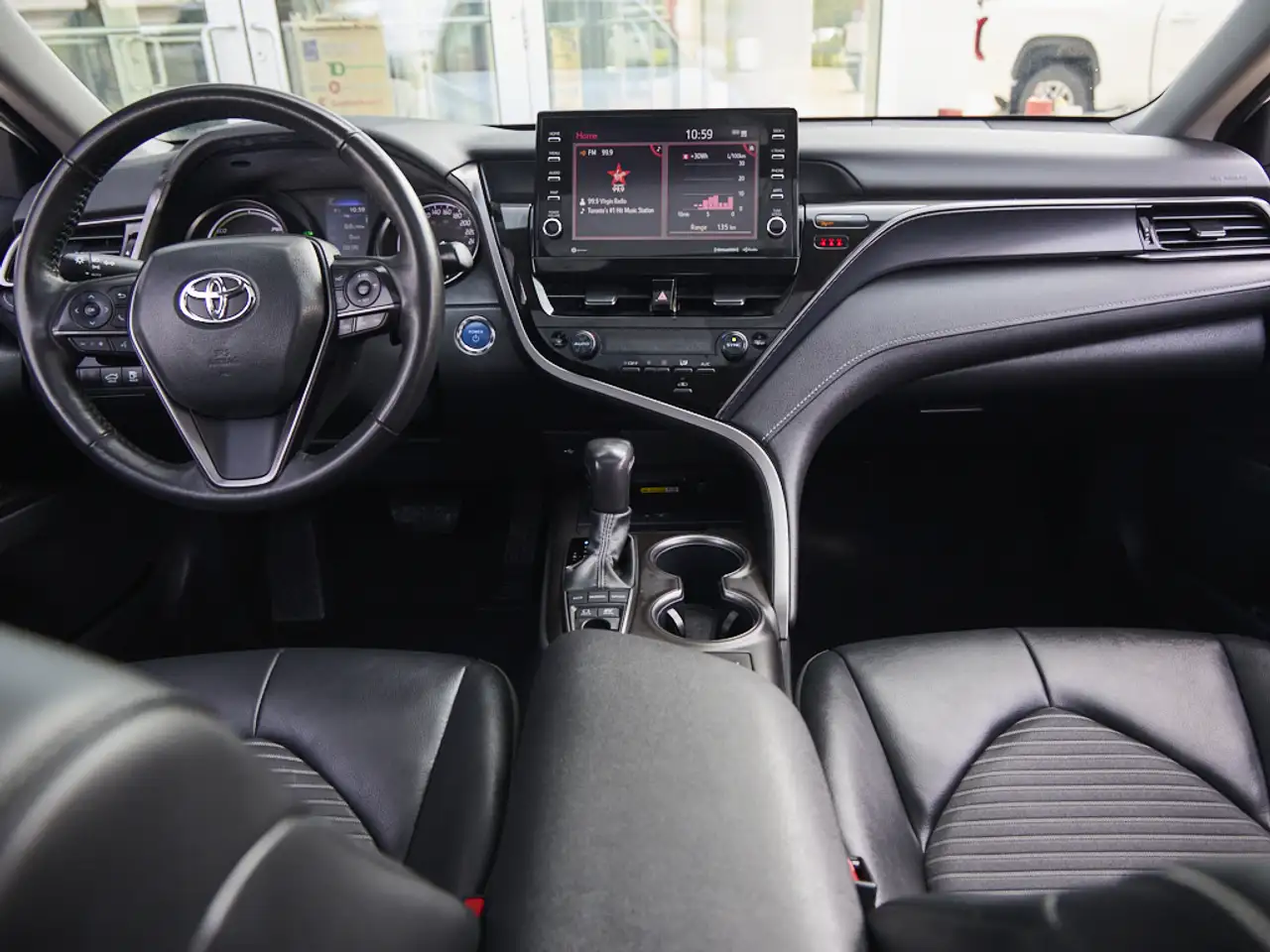 Toyota Camry снимка Toyota Camry
