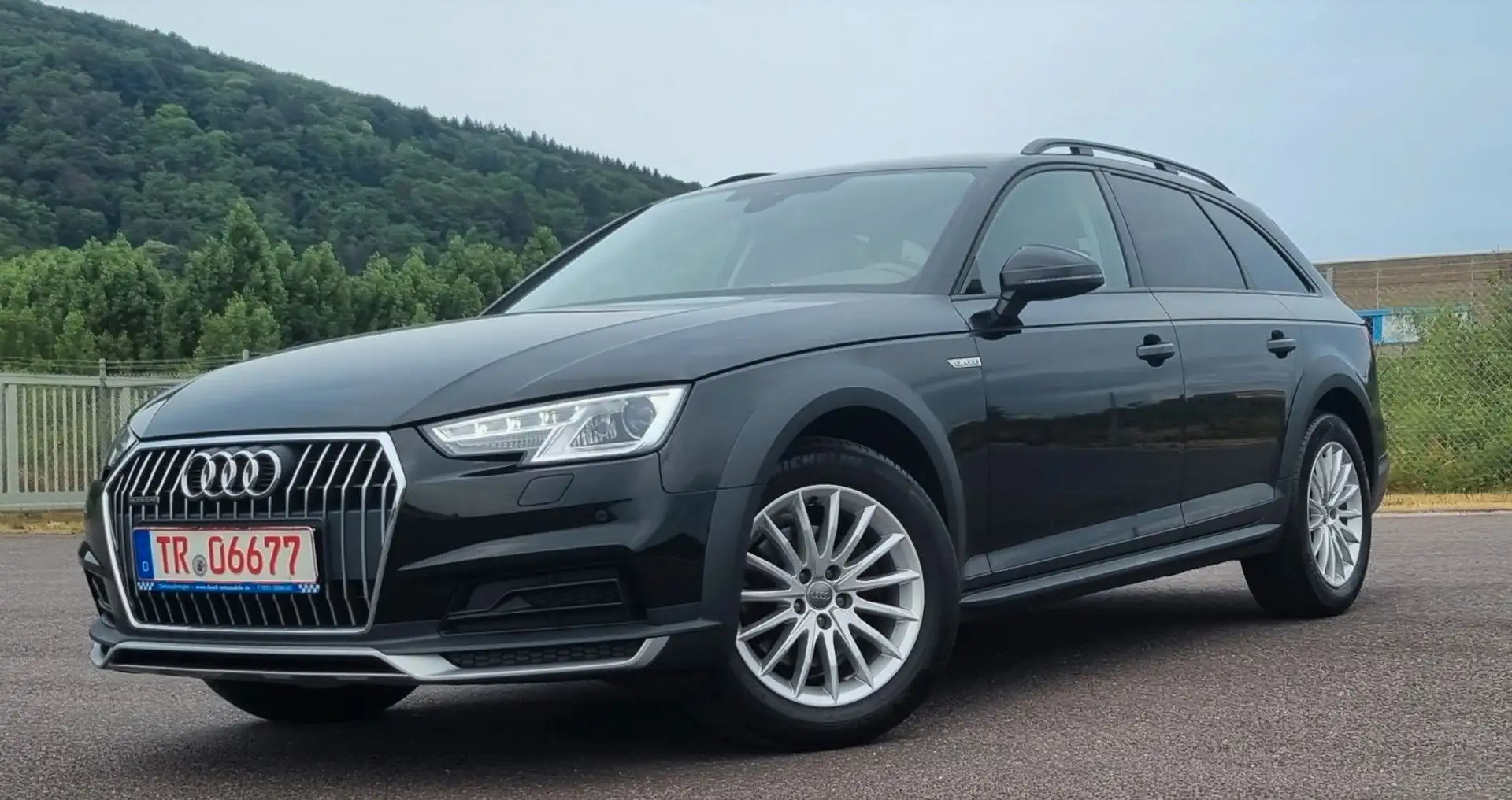 Audi A4 allroad 2.0 TDI quattro, AHK, Virtual Cockpit crna - 1