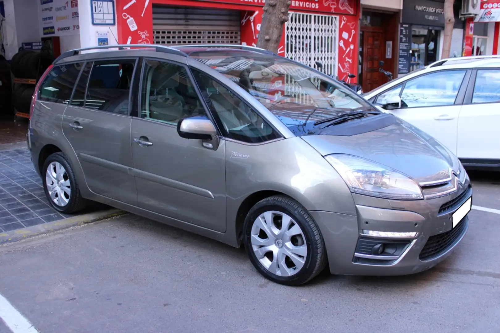 Citroen C4 Grand Picasso 1.6THP Exclusive+ CMP Beige - 2