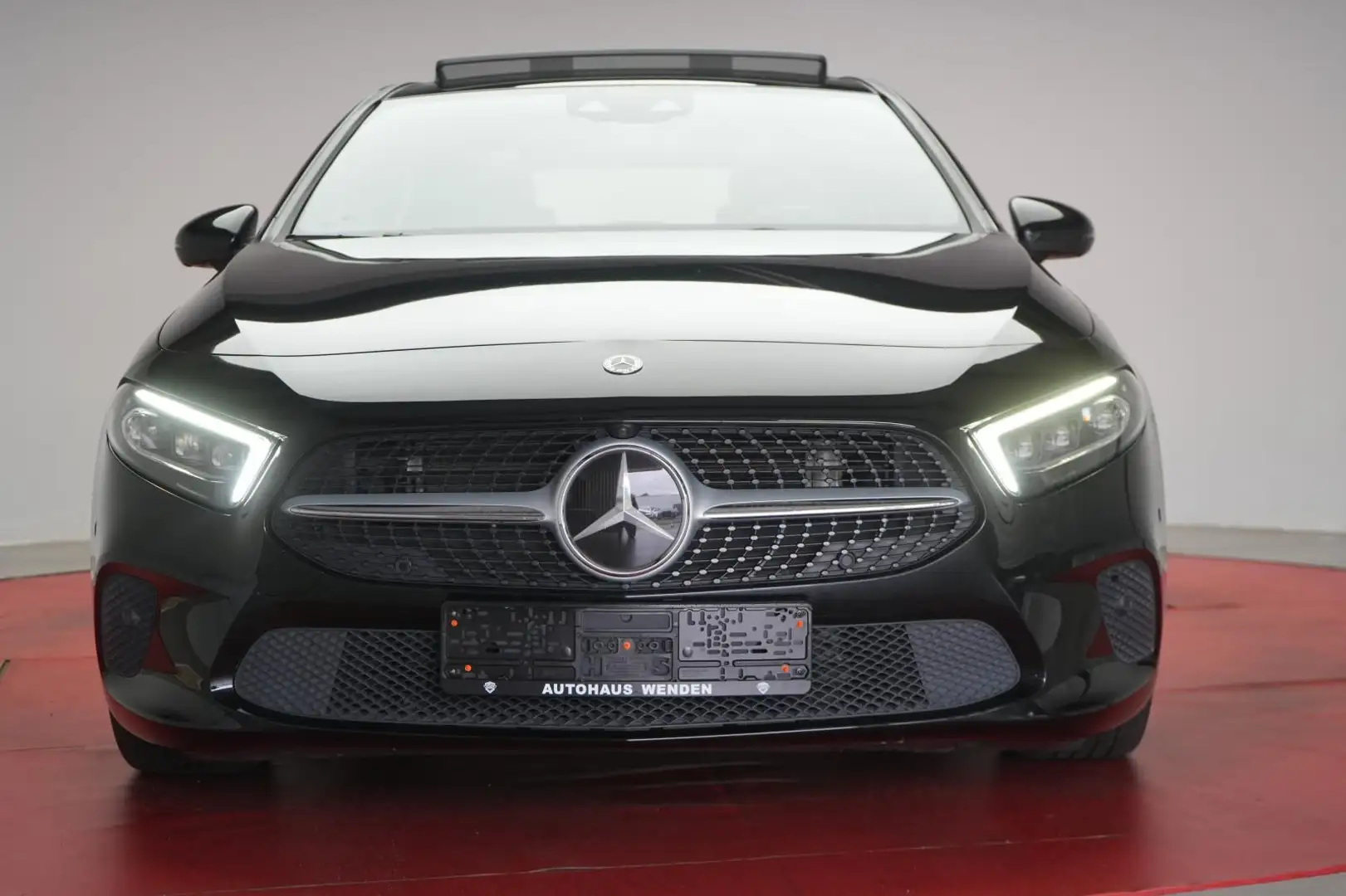 Mercedes-Benz A 220 d 4Matic 8G-DCT Leder/Distronic/Kamera/Pan Schwarz - 2