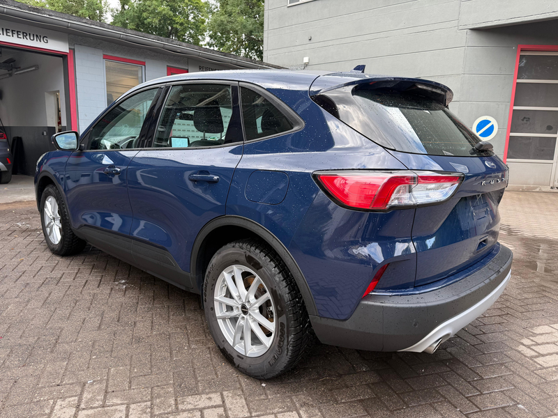 Ford Kuga 1.5 TDCi Cool & Connect LED+NAV+SHZ+AHK+PDC — photo 3