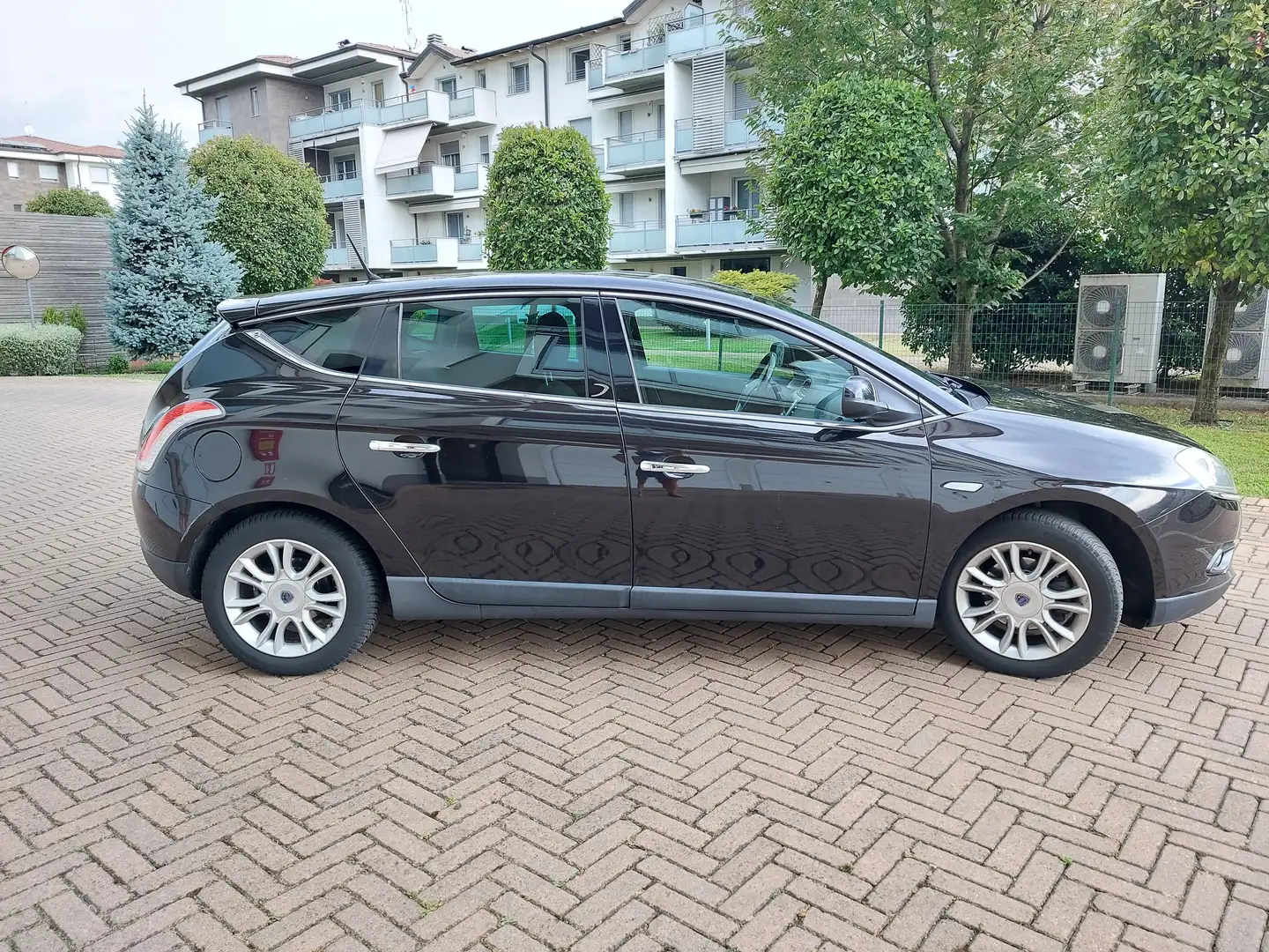 Lancia Delta Delta III 2008 1.6 mjt Gold 120cv dpf Schwarz - 2