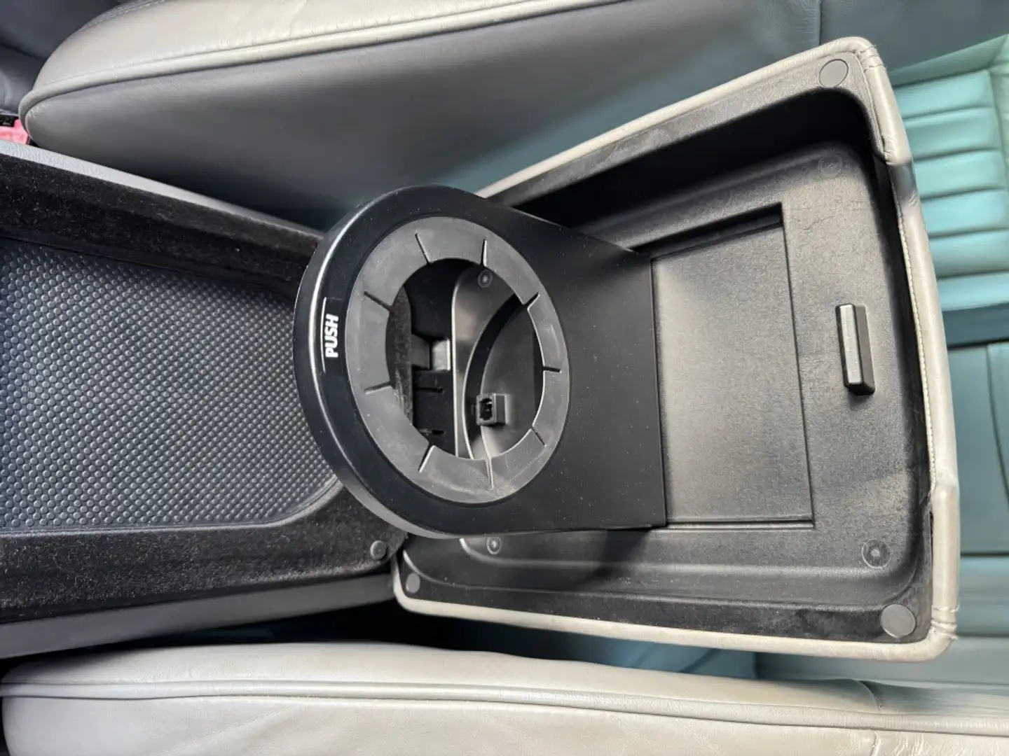 Volkswagen Touareg 3.0TDI 240 Tiptronic Hnědá - 2