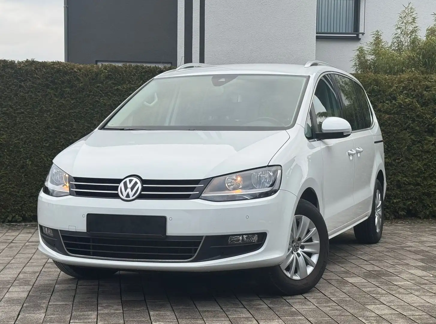 Volkswagen Sharan Comfortline Automatik (7-Sitzer, Kamera) Weiß - 1