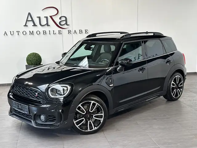Mini Hatch view 2