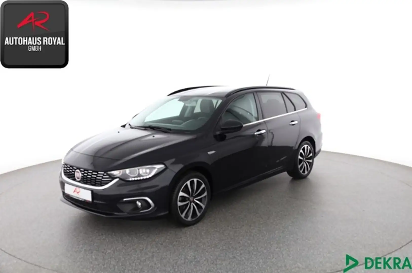 Fiat Tipo 1.4 16V TURBO KAMERA,NAVI,METALLIC,TEMPOMAT Černá - 1