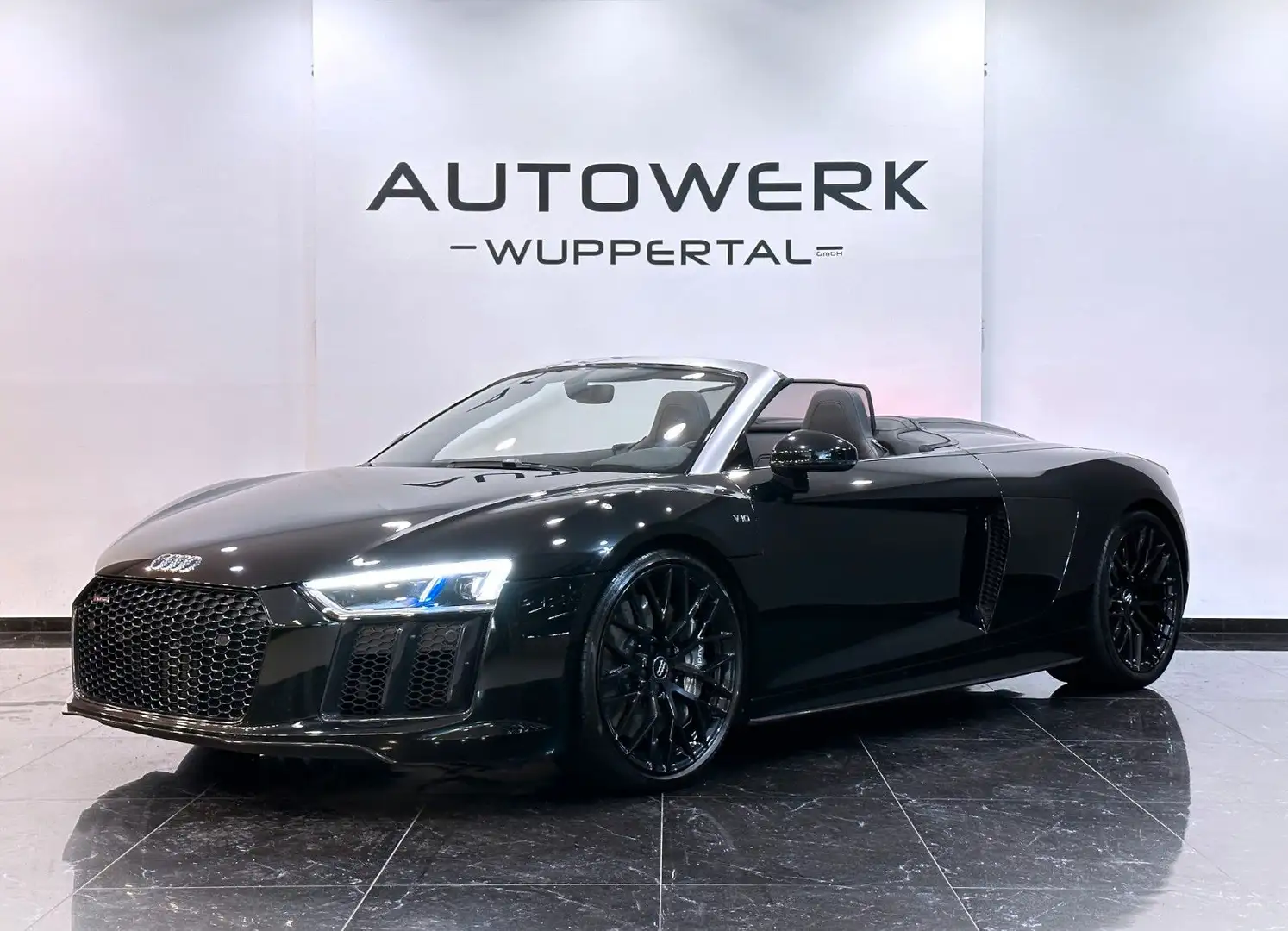 Audi R8 Spyder V10 plus Quattro*SCHALE*KERAMIK*CARBON Schwarz - 2