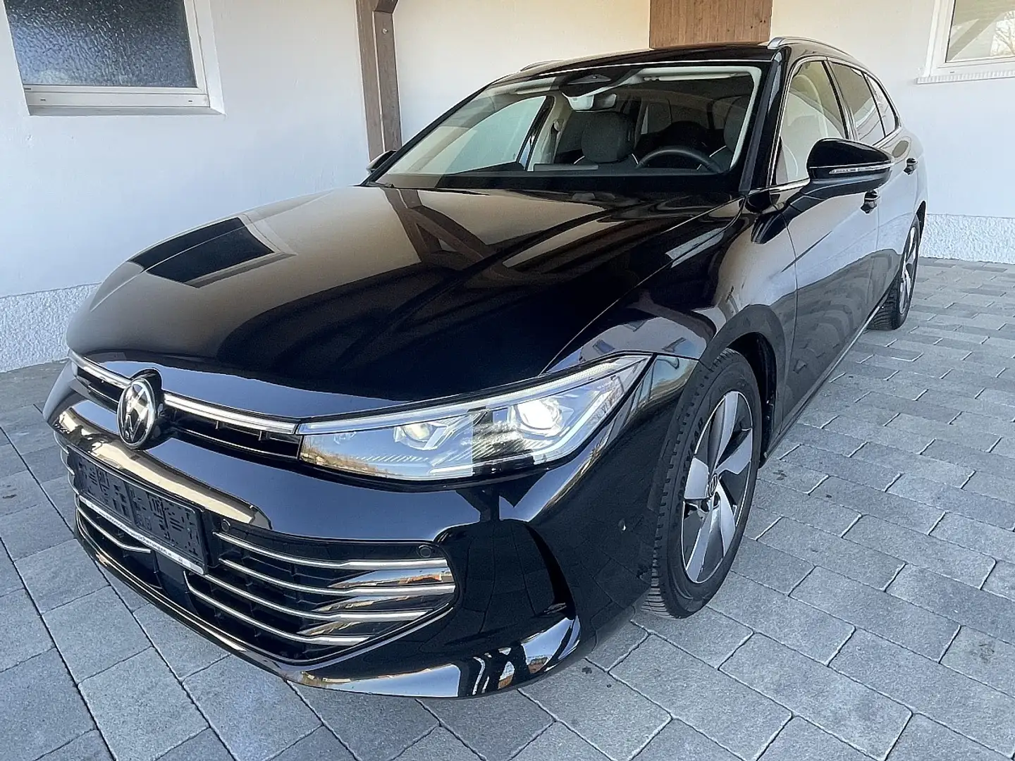 Volkswagen Passat Variant 2.0 TDI SCR Elegance DSG-IQ LED LIGHT-MASSAGE-A... Schwarz - 2