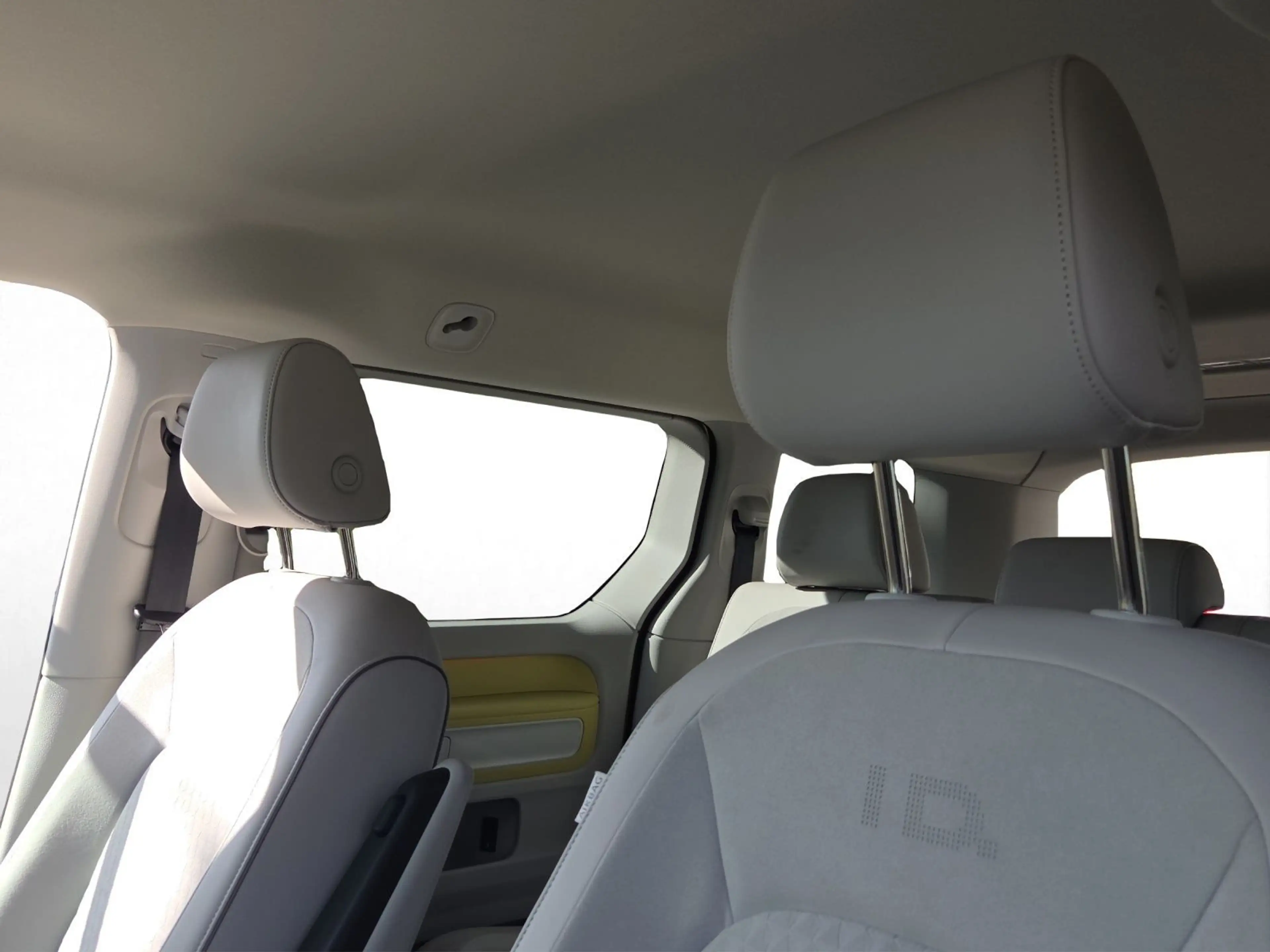 Volkswagen ID. Buzz ID.Buzz Pro Navi*AHK*IQ-Light*Easy-Open*Keyless* — photo 12