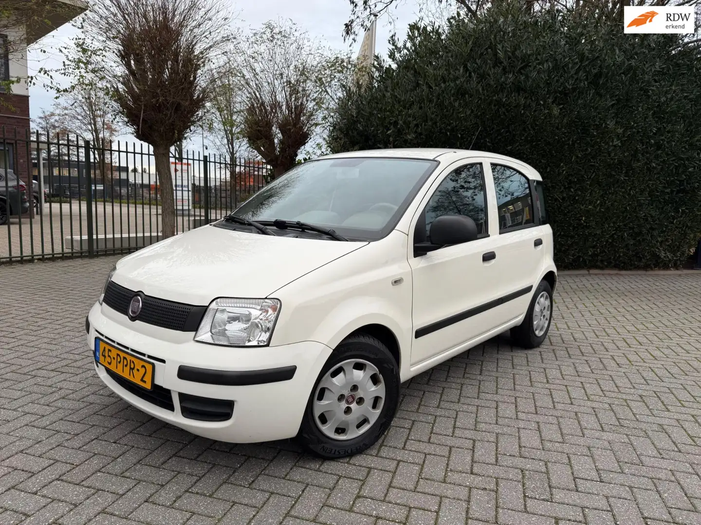 Fiat Panda 1.2 Active, 5-deurs, NAP, 71.499 km Wit - 1