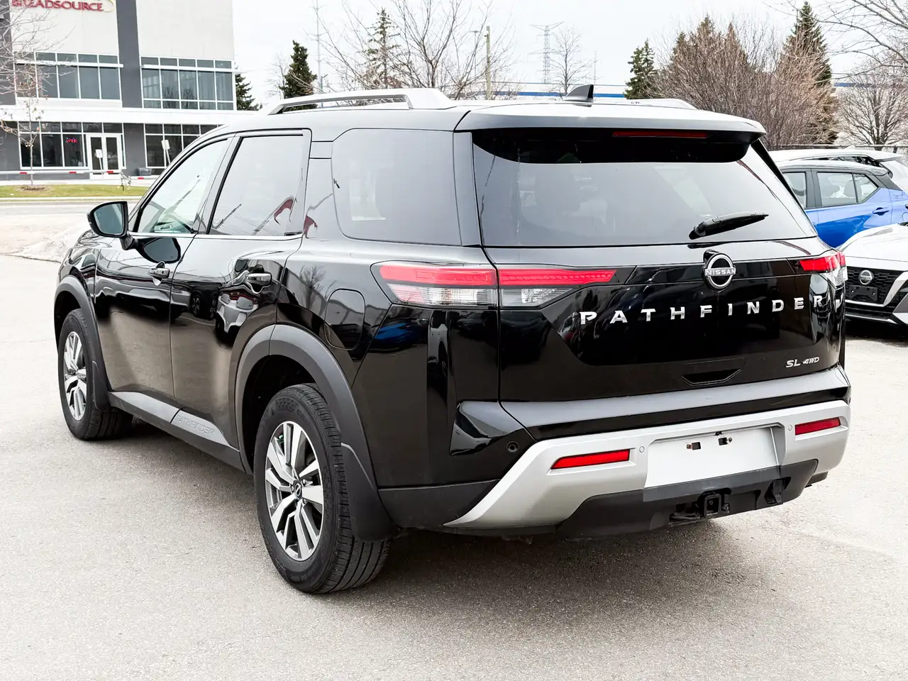 Nissan Pathfinder снимка Nissan Pathfinder