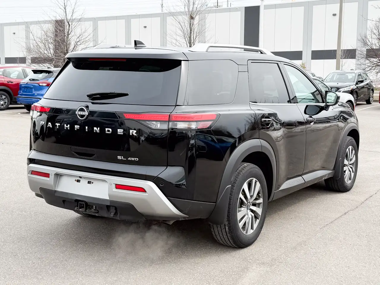 Nissan Pathfinder снимка Nissan Pathfinder