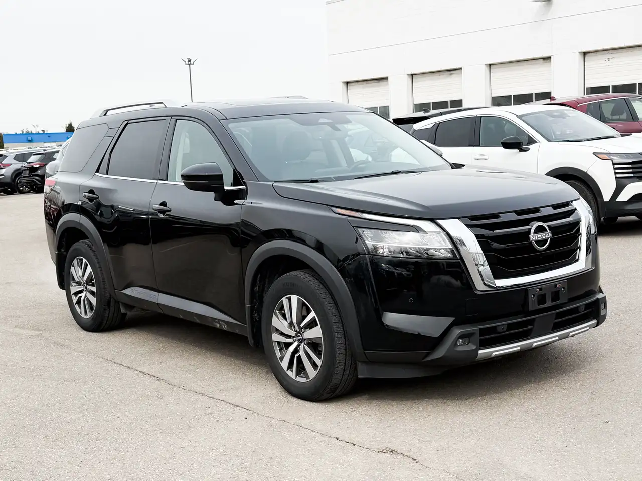Nissan Pathfinder снимка Nissan Pathfinder