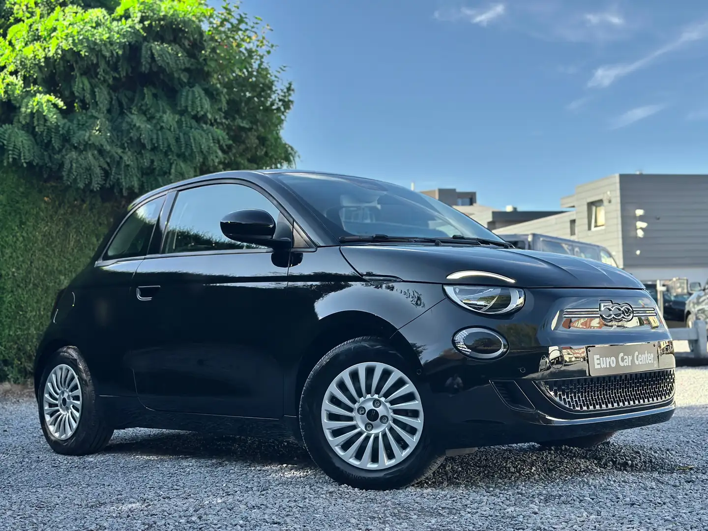 Fiat 500e Long Range 42kWh Schwarz - 2