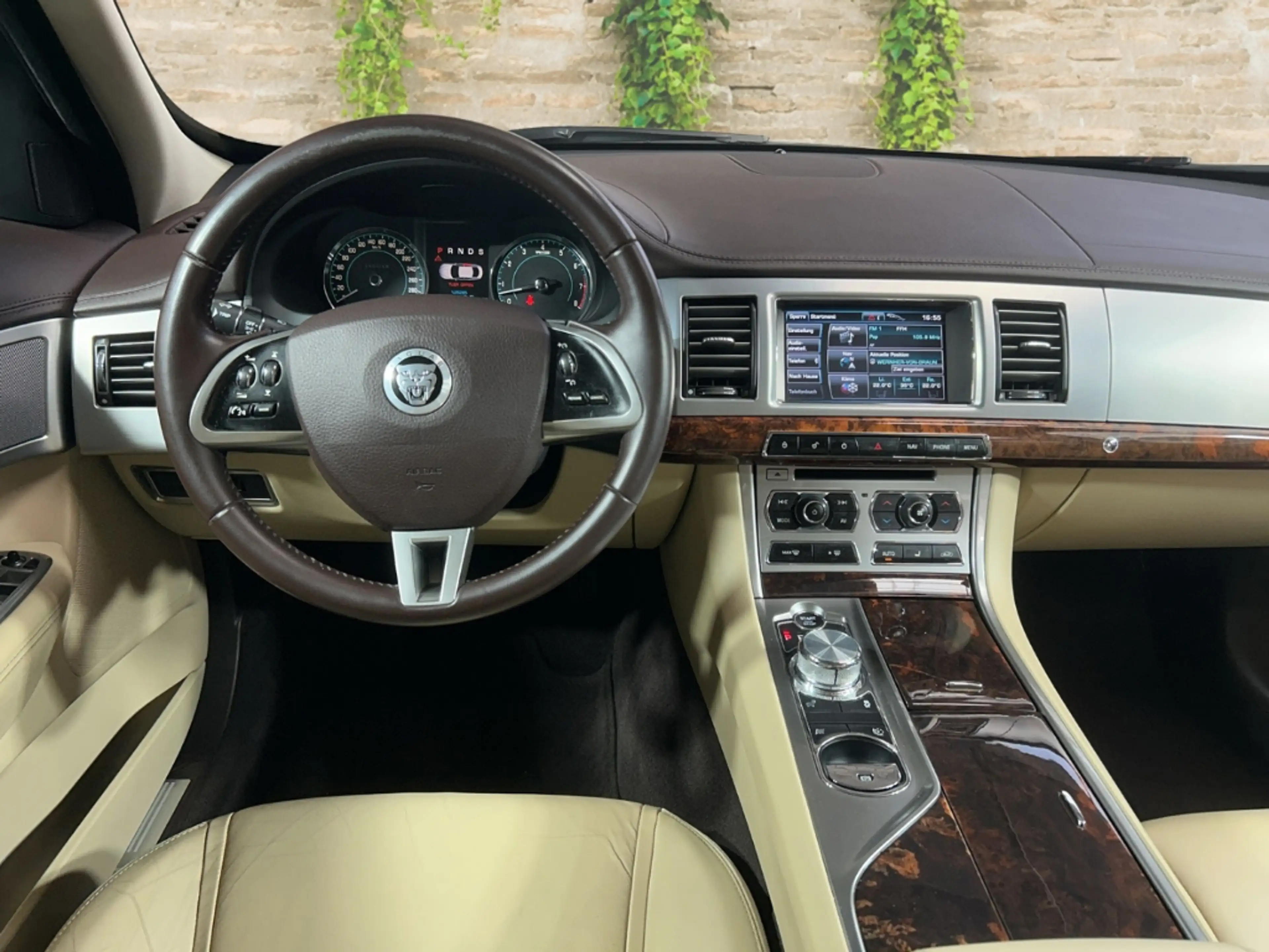 Jaguar XF Jaguar 5.0l V8 Kamera Keyless — photo 10
