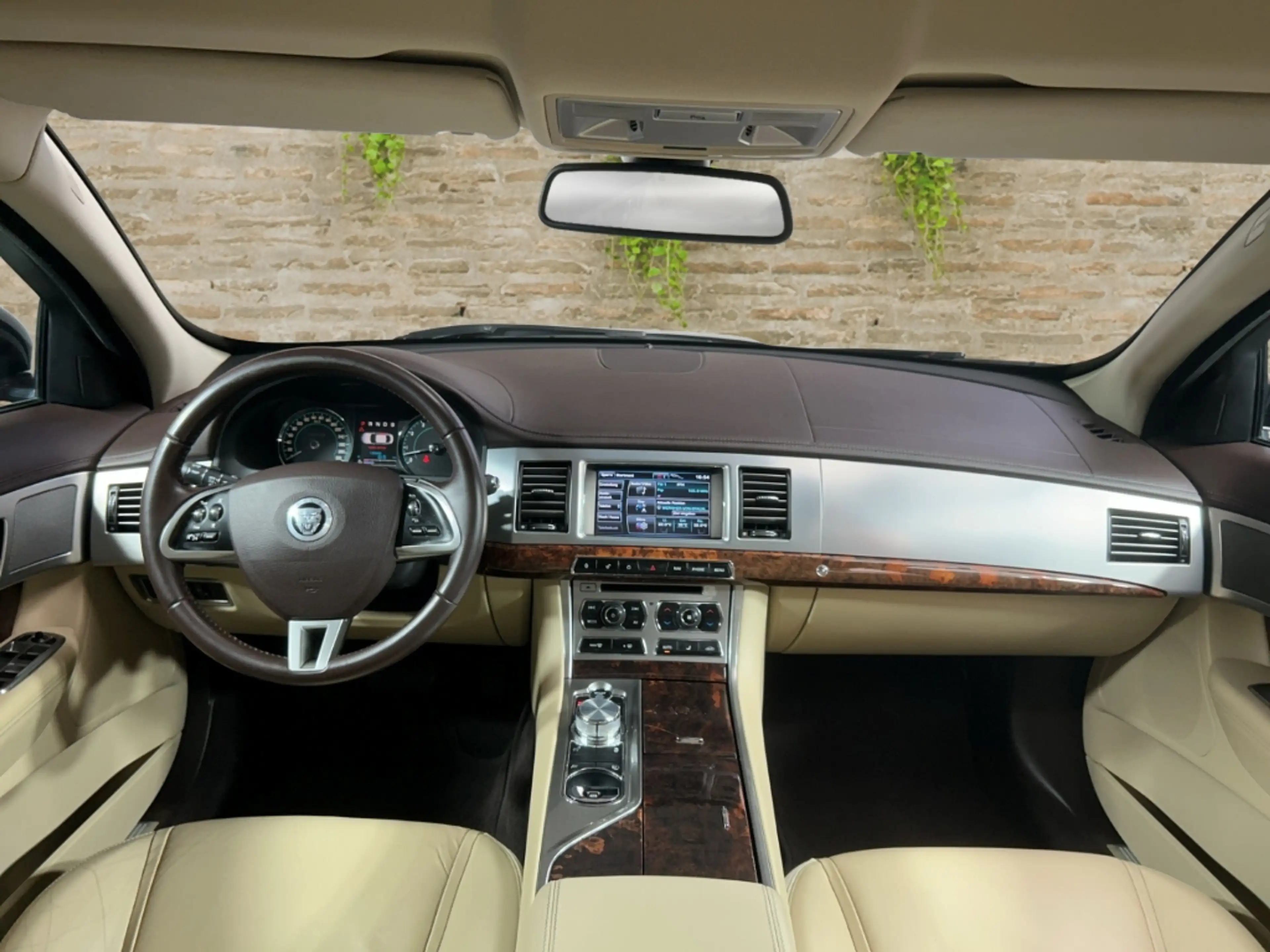 Jaguar XF Jaguar 5.0l V8 Kamera Keyless — photo 4