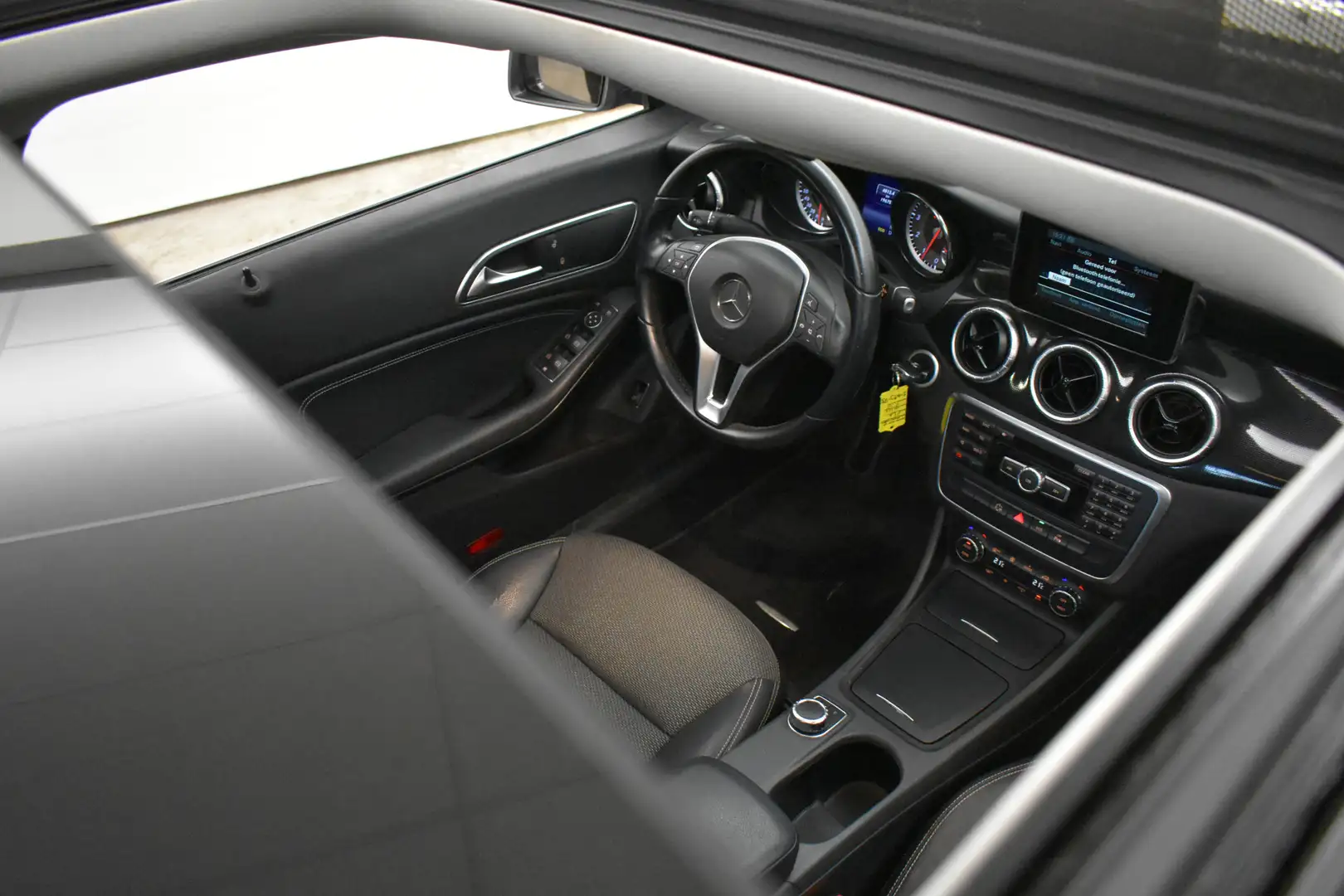 Mercedes-Benz CLA 200 Schaal stoelen Panodak Navi winterwielen set Grijs - 2