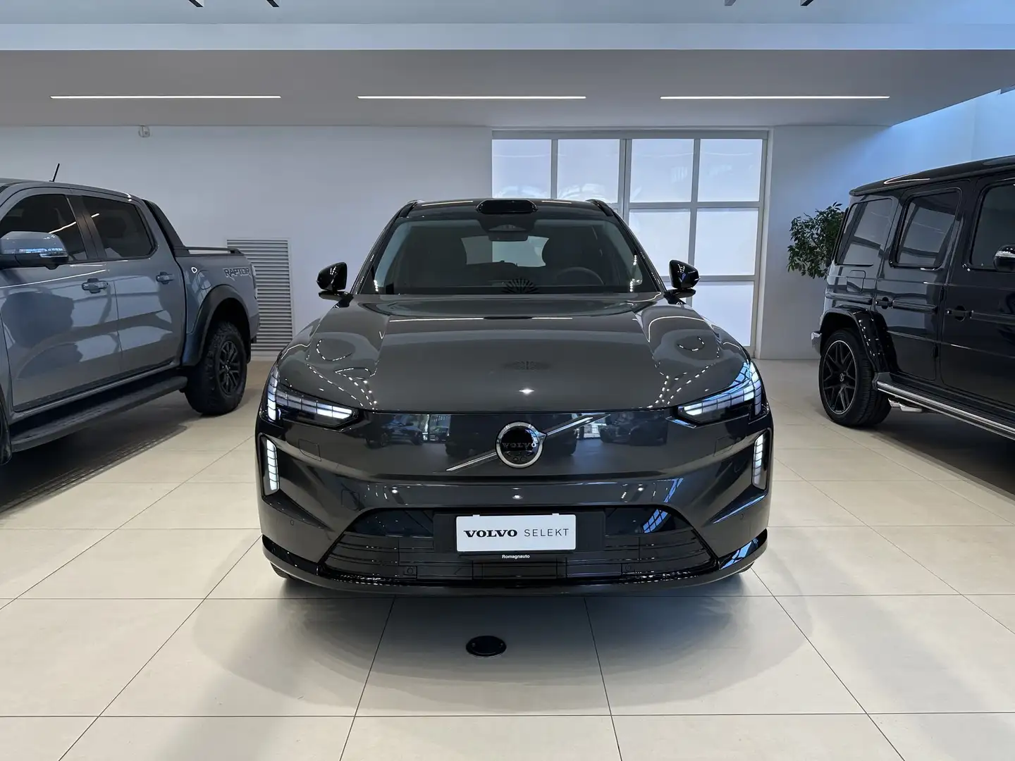 Volvo EX90 Twin Motor AWD Ultra Gri - 2