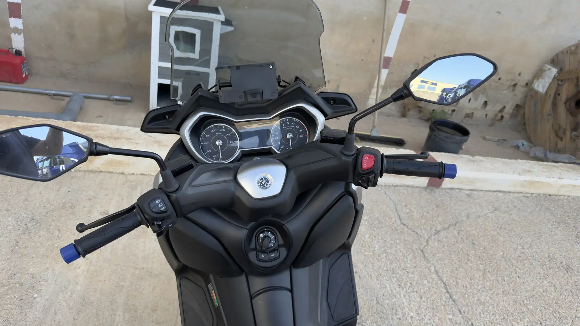 Yamaha X-Max 125 - 1