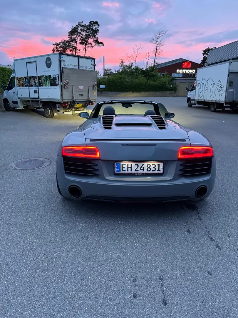 Audi R8 Spyder 4.2 FSI quattro S tronic - 2